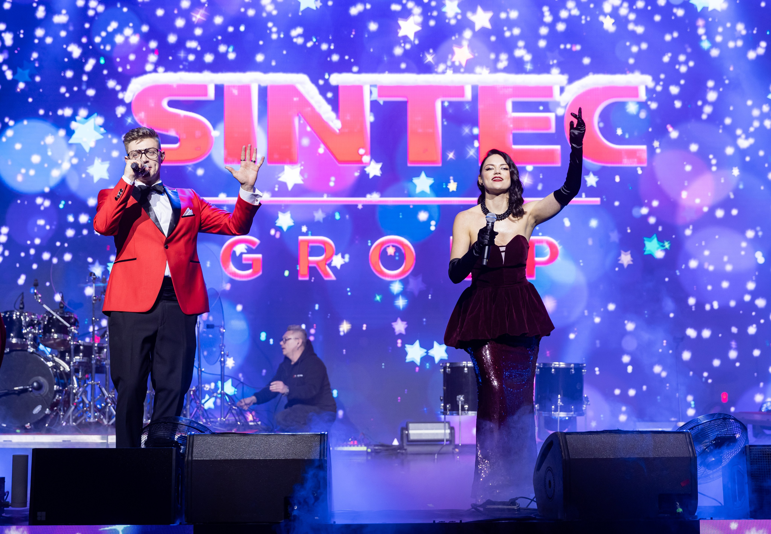 Новогодний корпоратив SINTEC Group. Ведущая Москва Лена Чайка