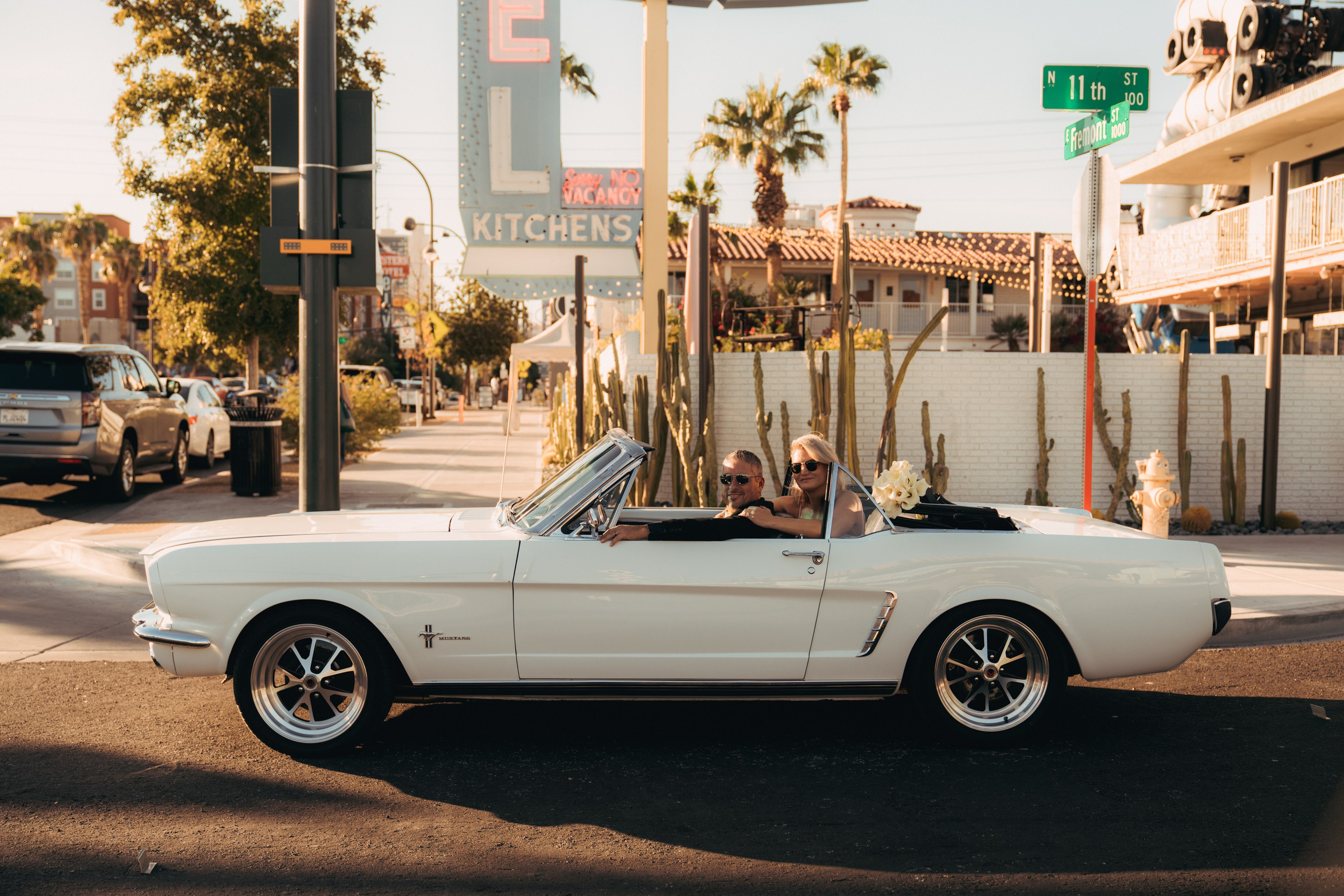 Steve&Dee. Wedding & elopement photographer Viktoriya Kravtsov. Las Vegas