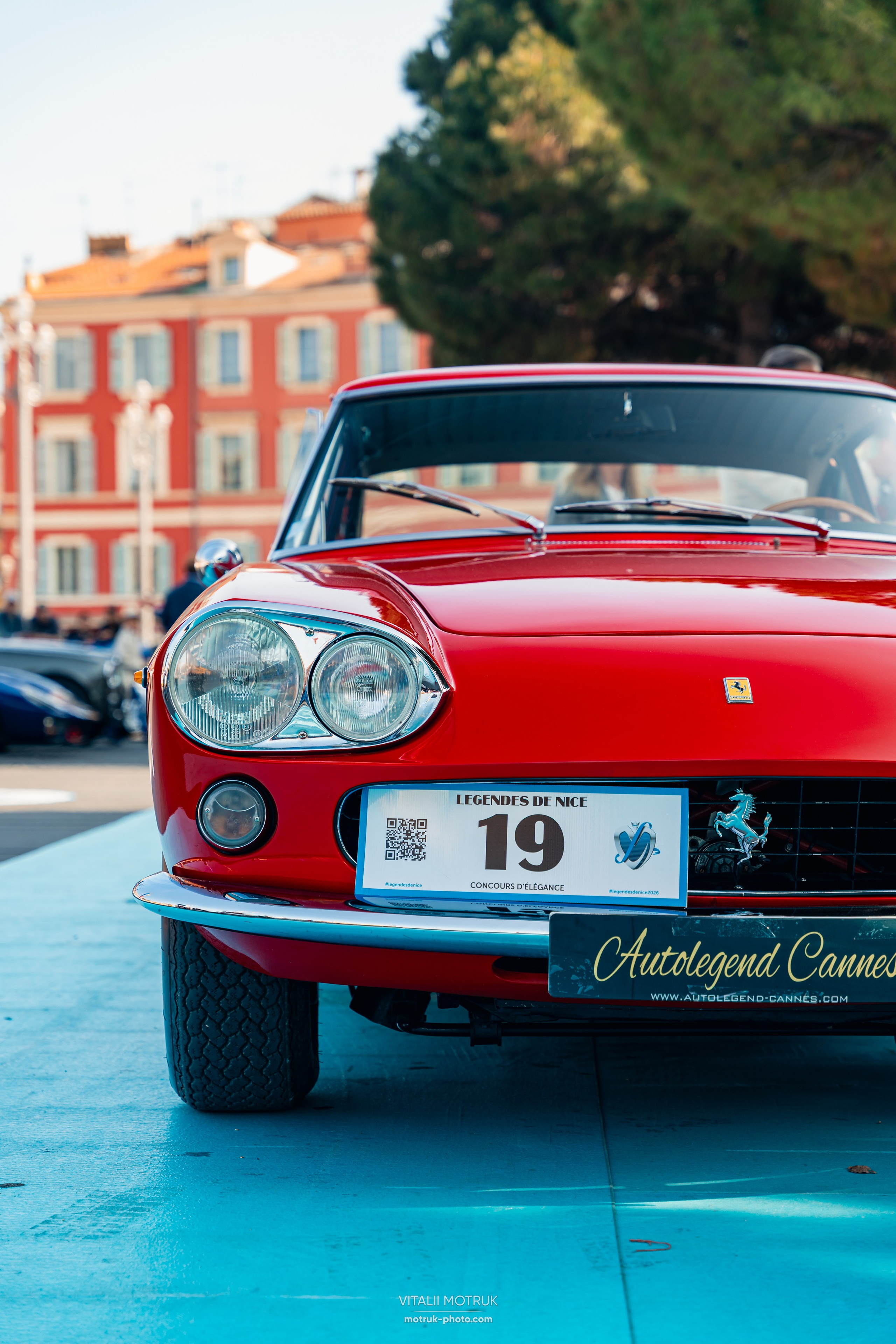 Legends de Nice. Photographe de voitures à Paris — Vitalii Motruk