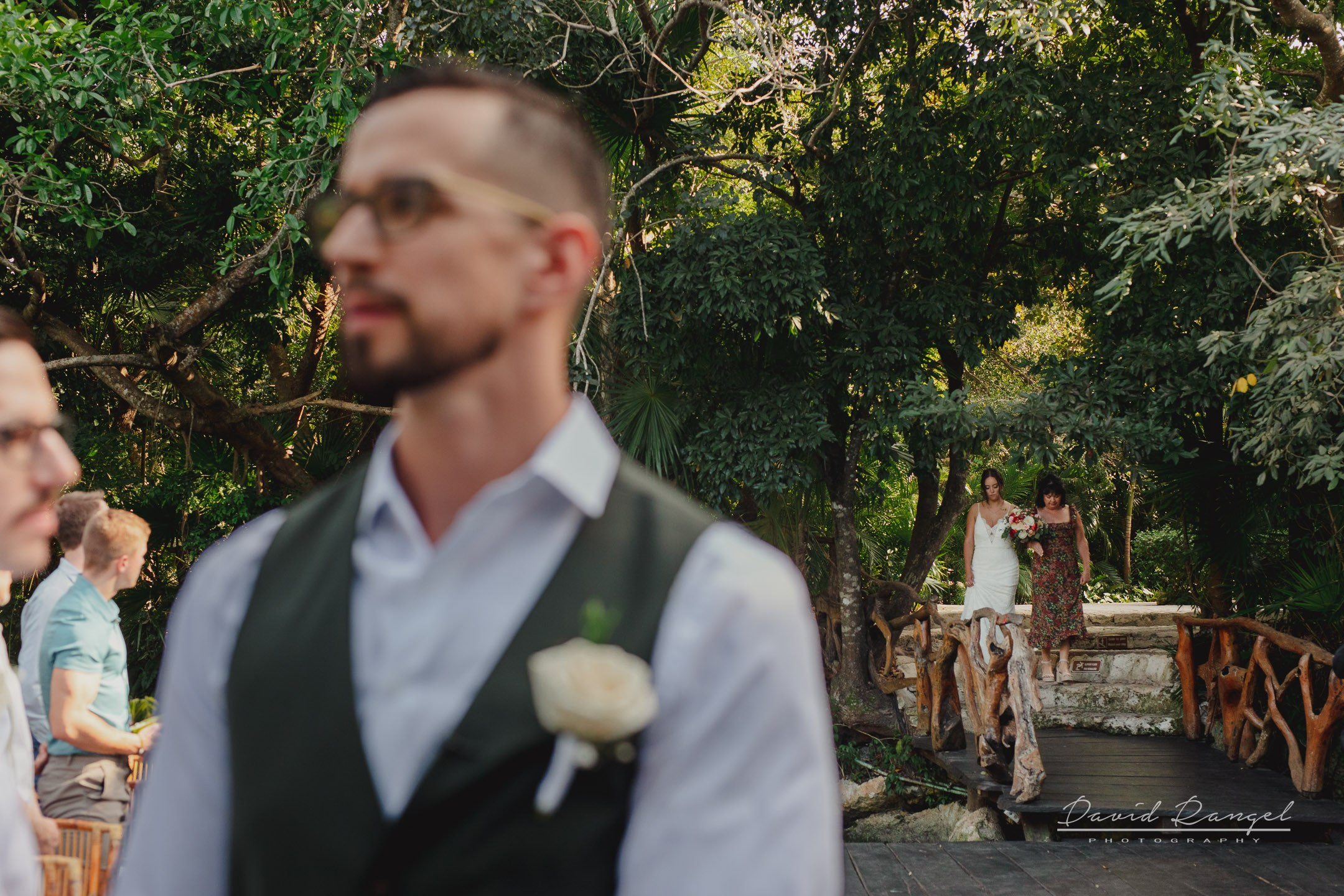 Classic Weddings. Destination wedding photographer based in Cancun and Riviera Maya with service worldwide