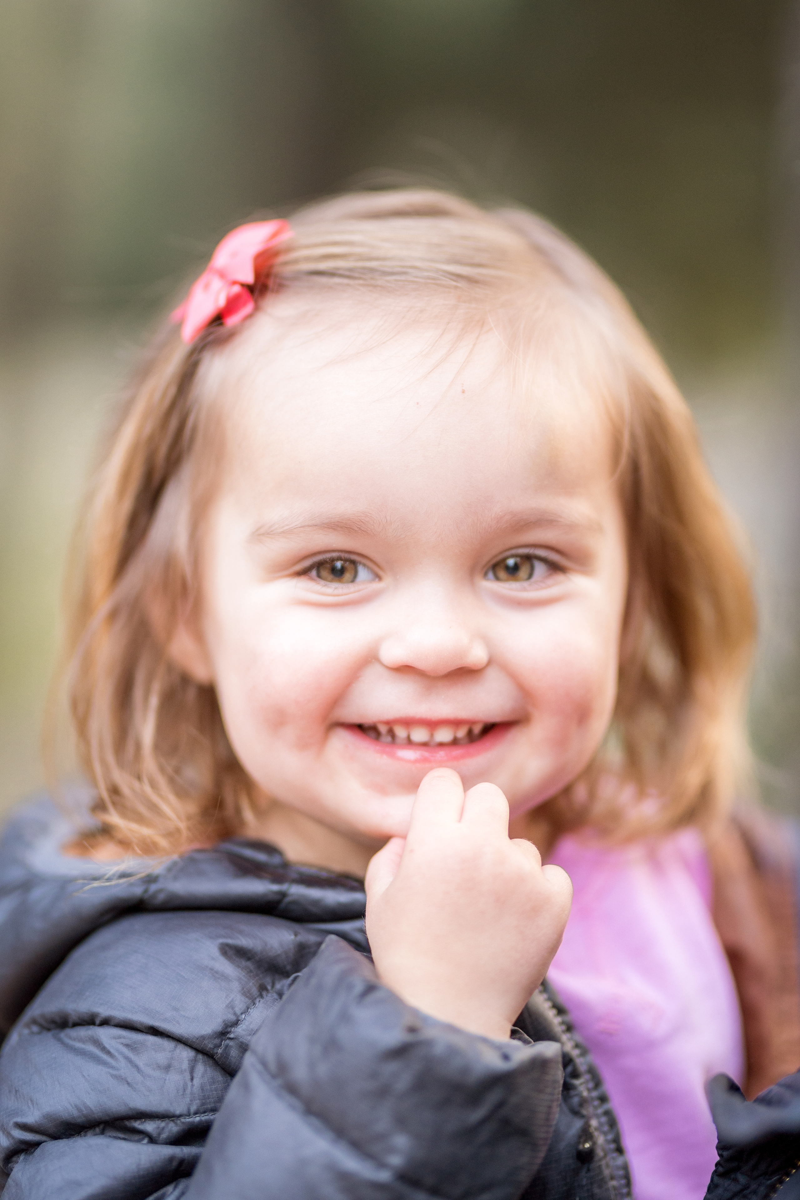 Mini photo session of a mother with her daughter in the park. Kate Khaldeeva photographer in Saratov