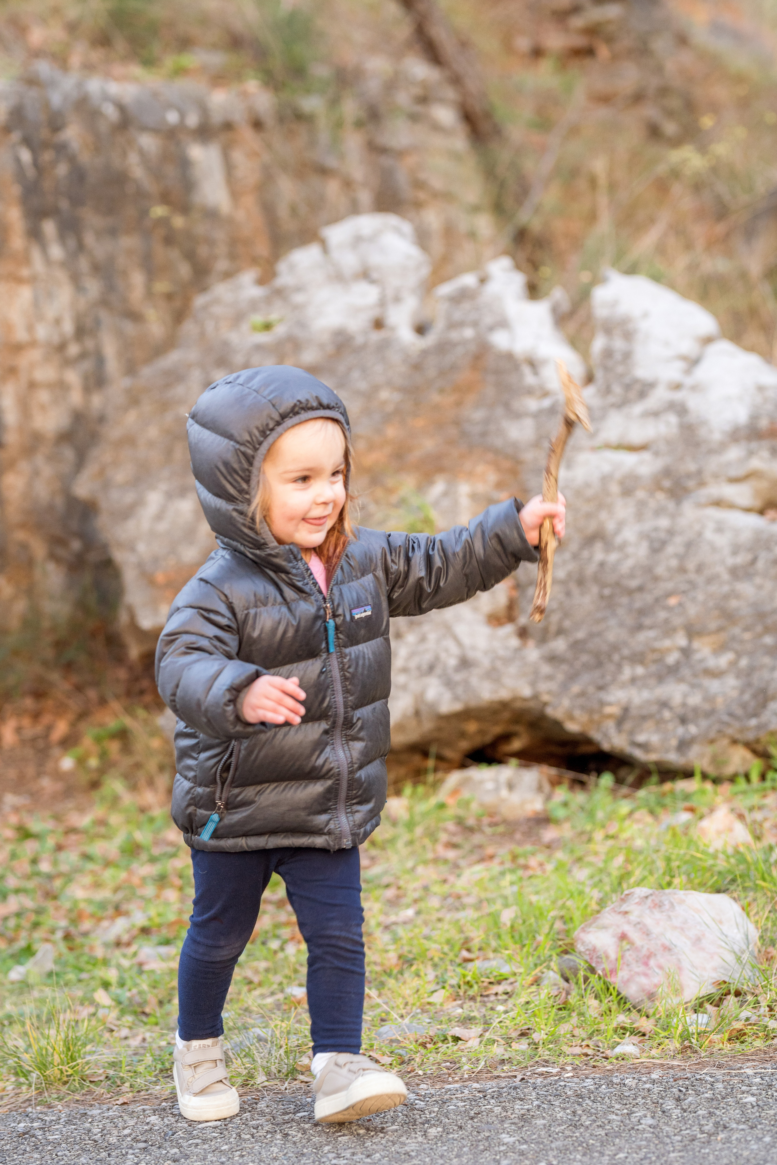 Mini photo session of a mother with her daughter in the park. Kate Khaldeeva photographer in Saratov