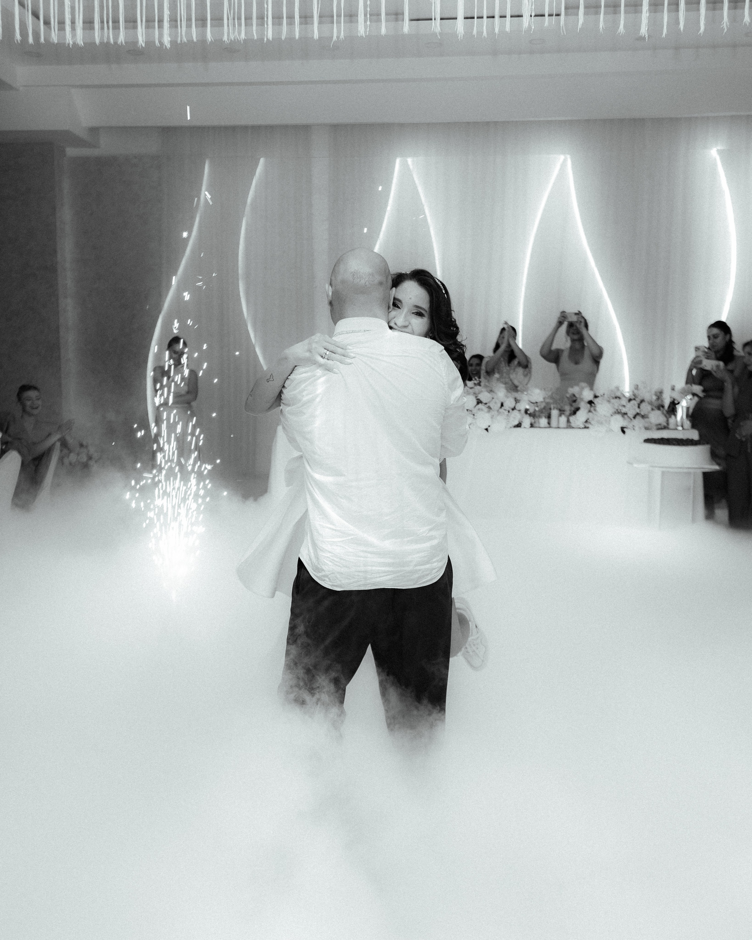 Nikusha & Tato. Bspander