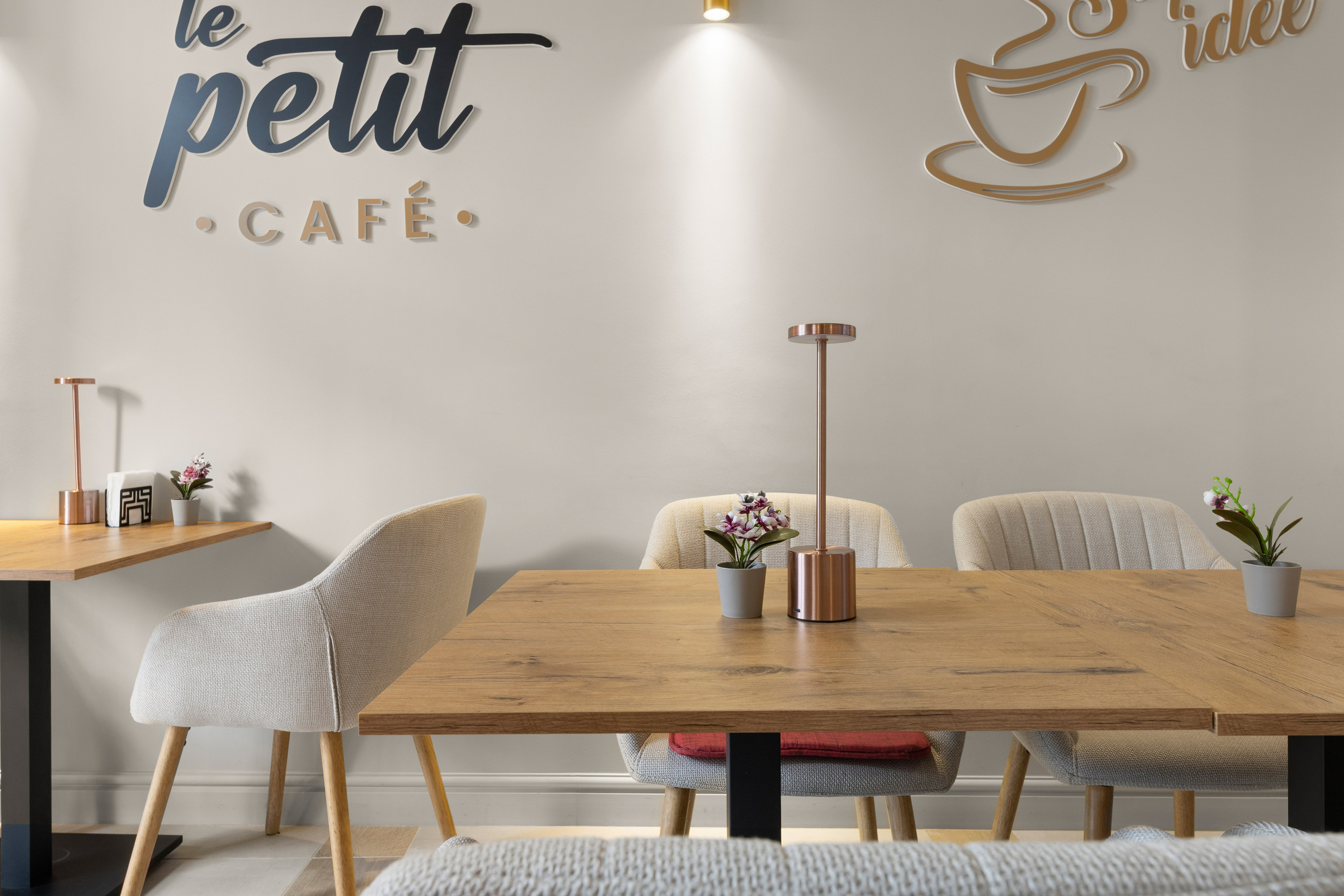 INTERIOR - REALESTATE. Samuel Ciobanu