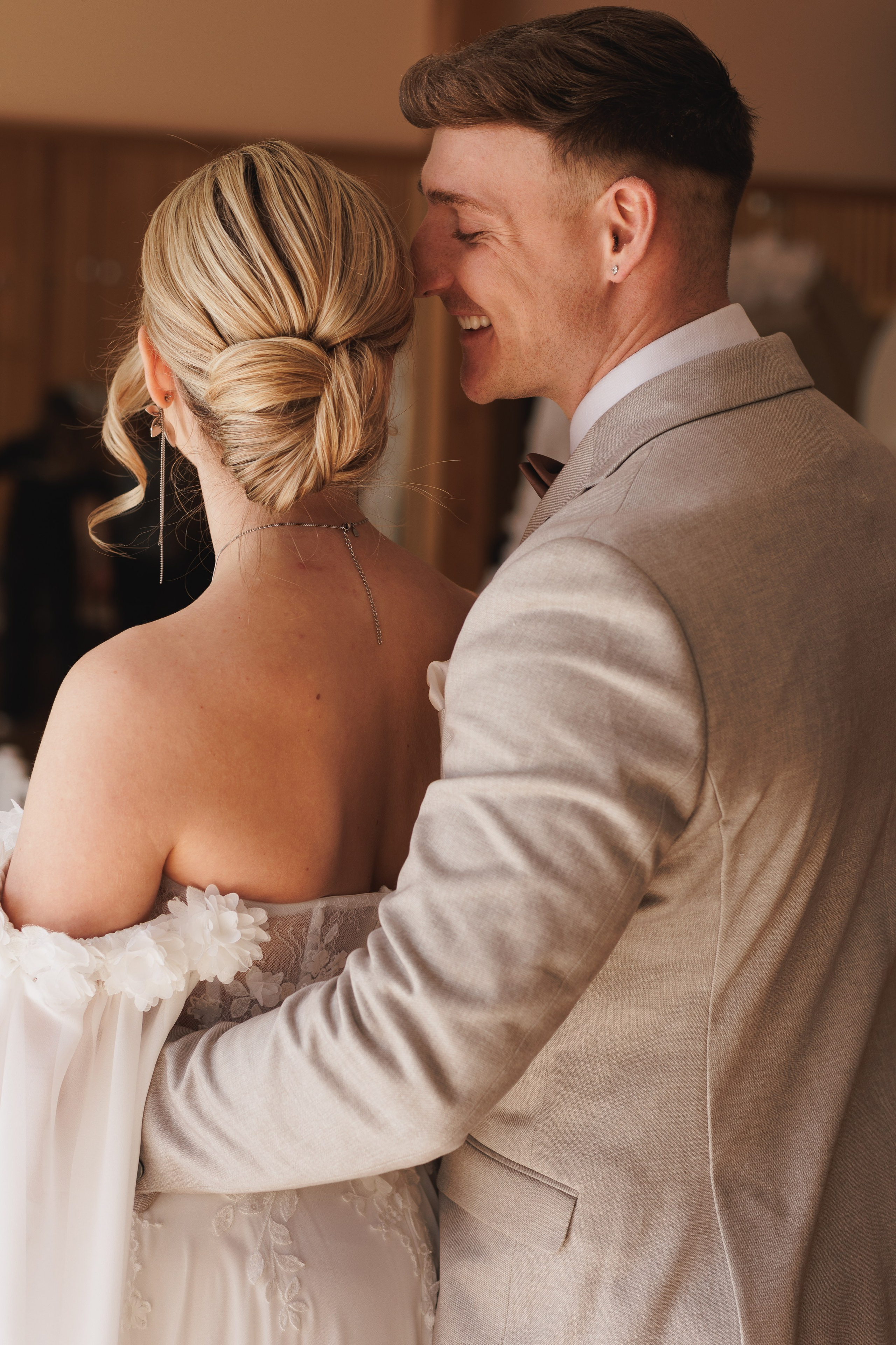 Alt- Brautpaar während der Trauung – professionelle Hochzeitsfotografie in Deutschland