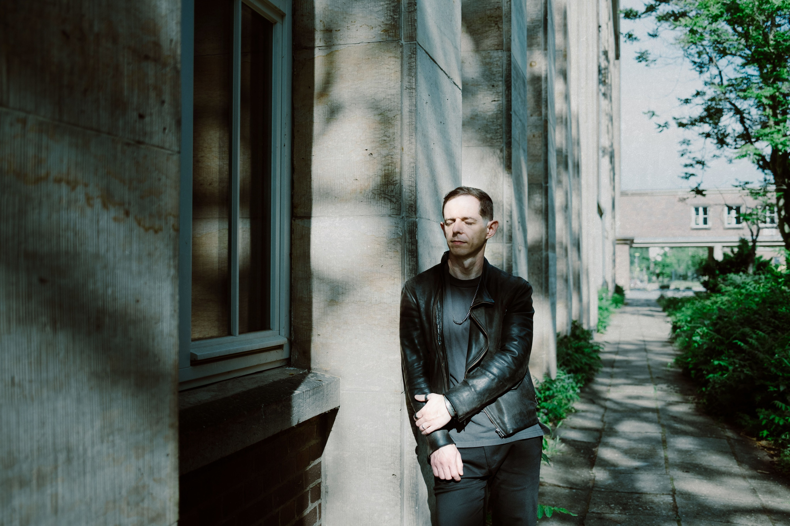 Ilia | Pace of mind. Professional Photographer in Berlin — Portraits, Love Story, Events, F