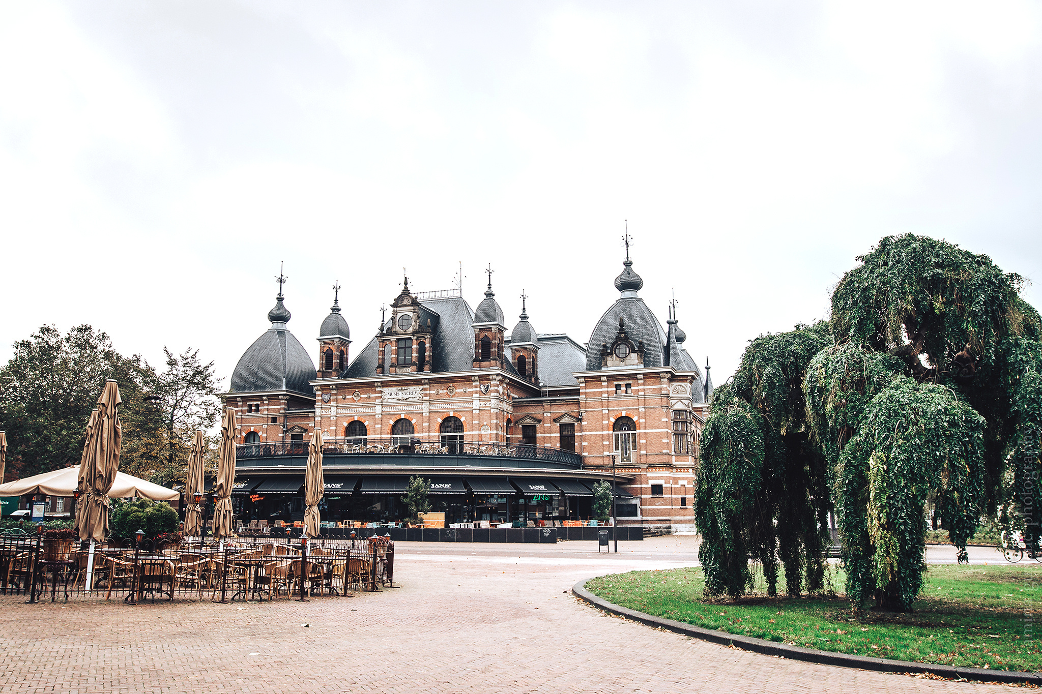 ARNHEM. Amina Gunenc - bruiloft- en familie fotograaf in Nederland