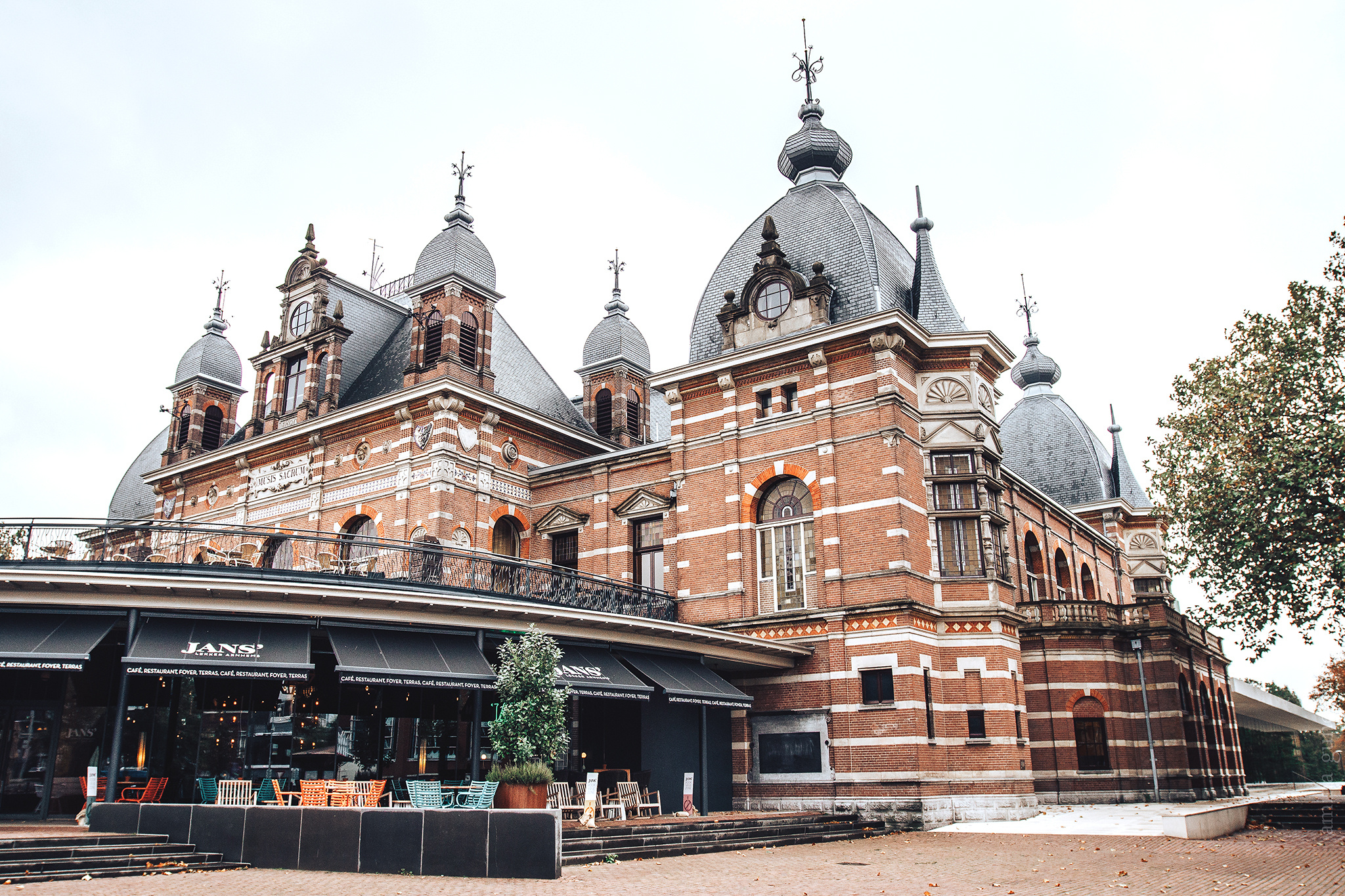 ARNHEM. Amina Gunenc - bruiloft- en familie fotograaf in Nederland