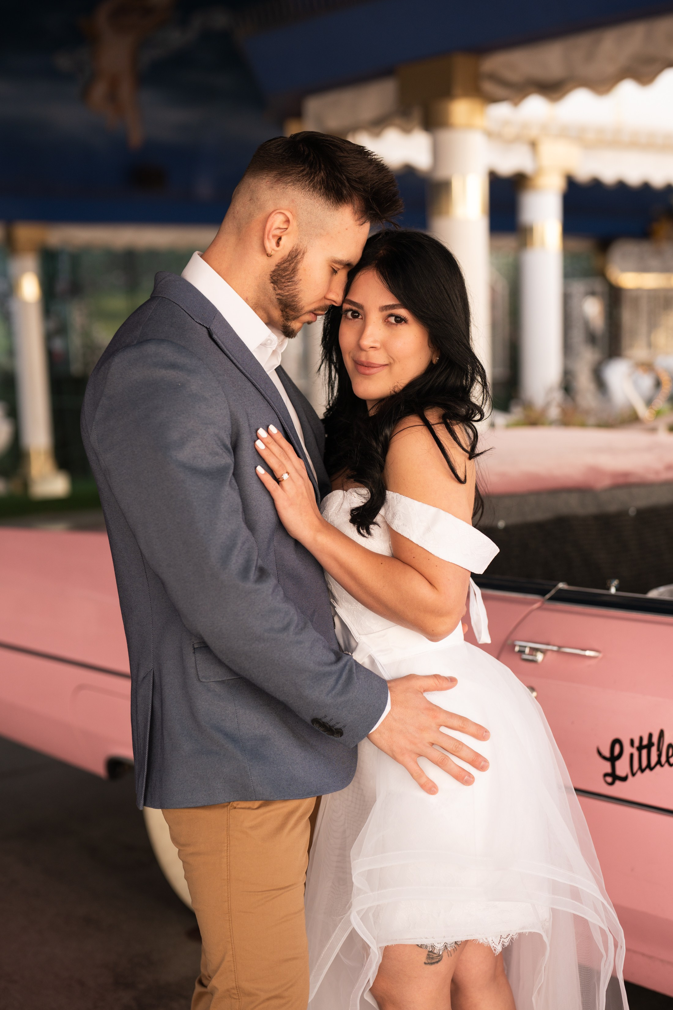Luisa&Marlo. Wedding & elopement photographer Viktoriya Kravtsov. Las Vegas