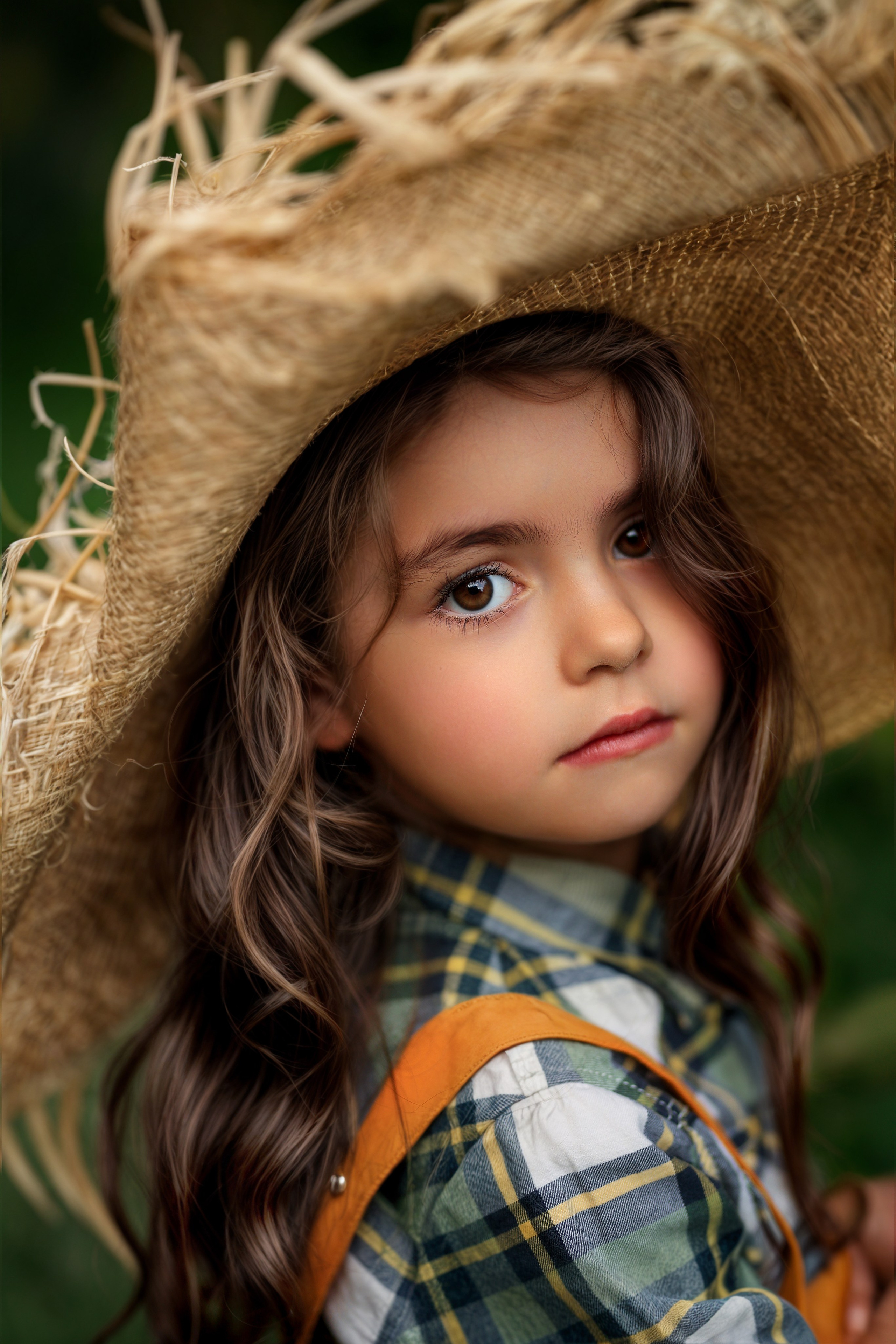 Photoshooting in orange garden. Photographer in Turkey, Antalya, Kemer, Belek, Side, Kas, Fethiye