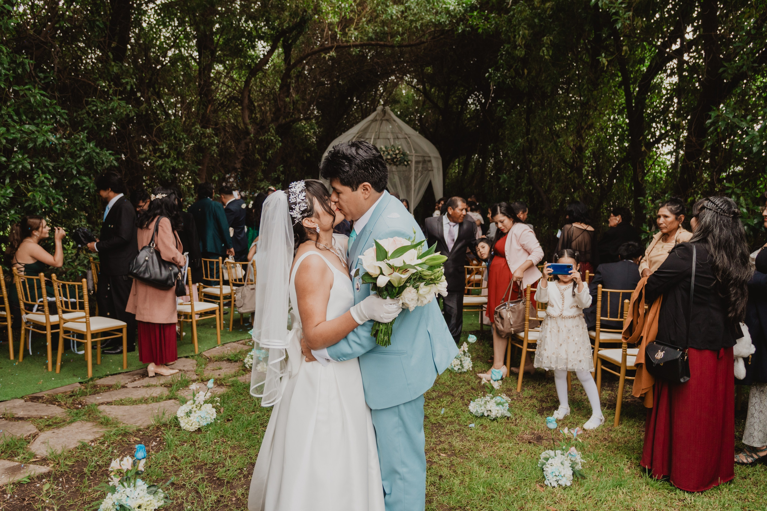 STEISY + EMMANUEL | BODA RELIGIOSA. Studio KVTA | Fotografía y Video de Bodas en Arequipa