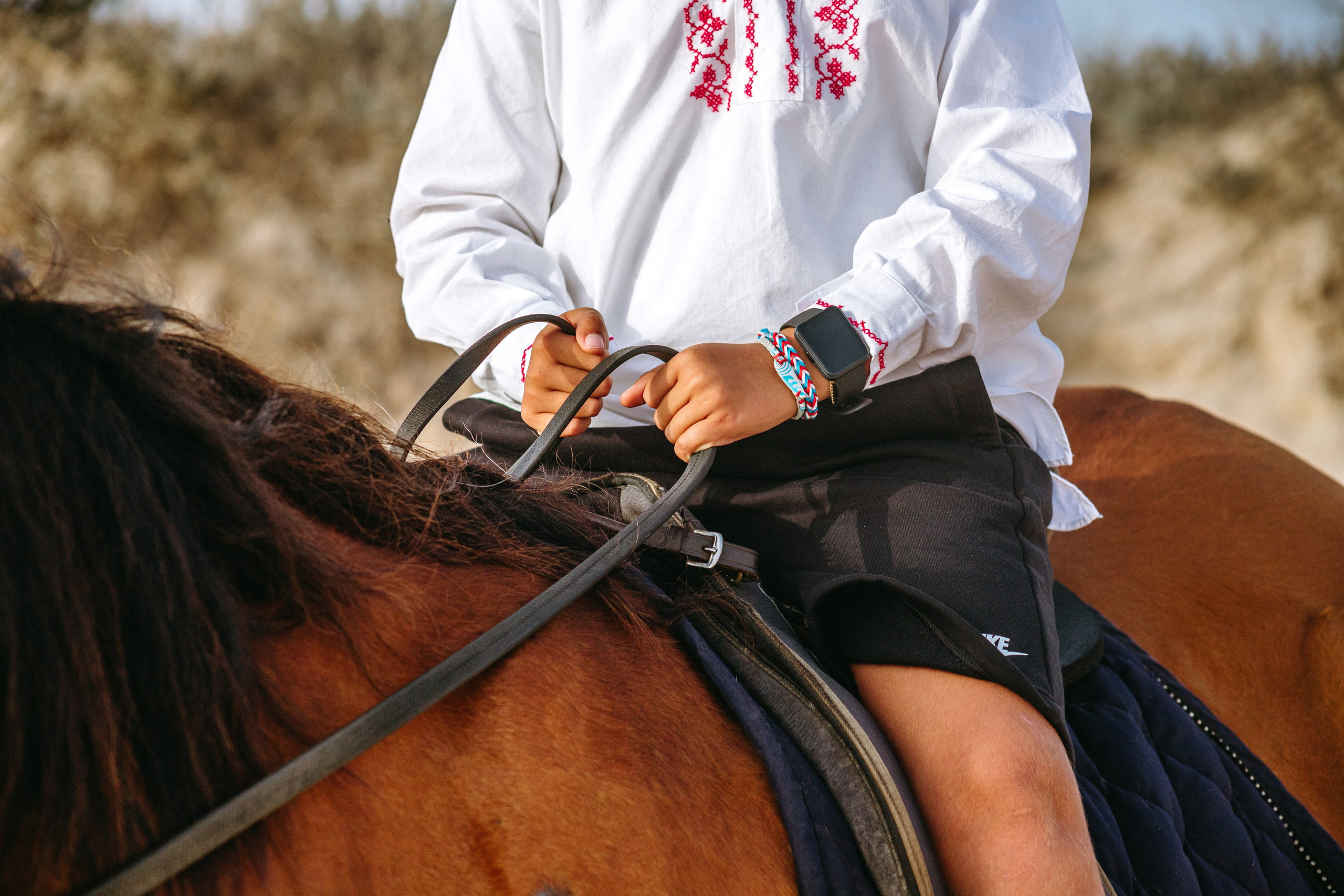 Marlene & Tiago com filhos. Passeios a Cavalo na Praia Peniche | Eco Salgados Agroturismo