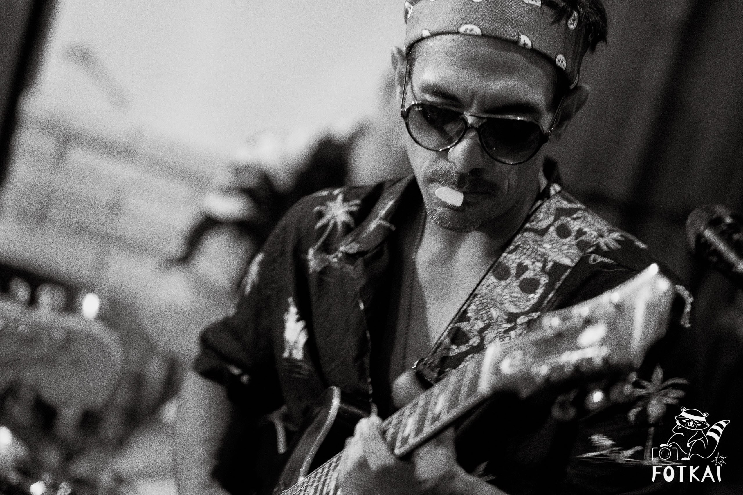 Stones of the Coast en Café Aljibe Rojales: Reportaje fotográfico 30.08.25 | FOTKAI