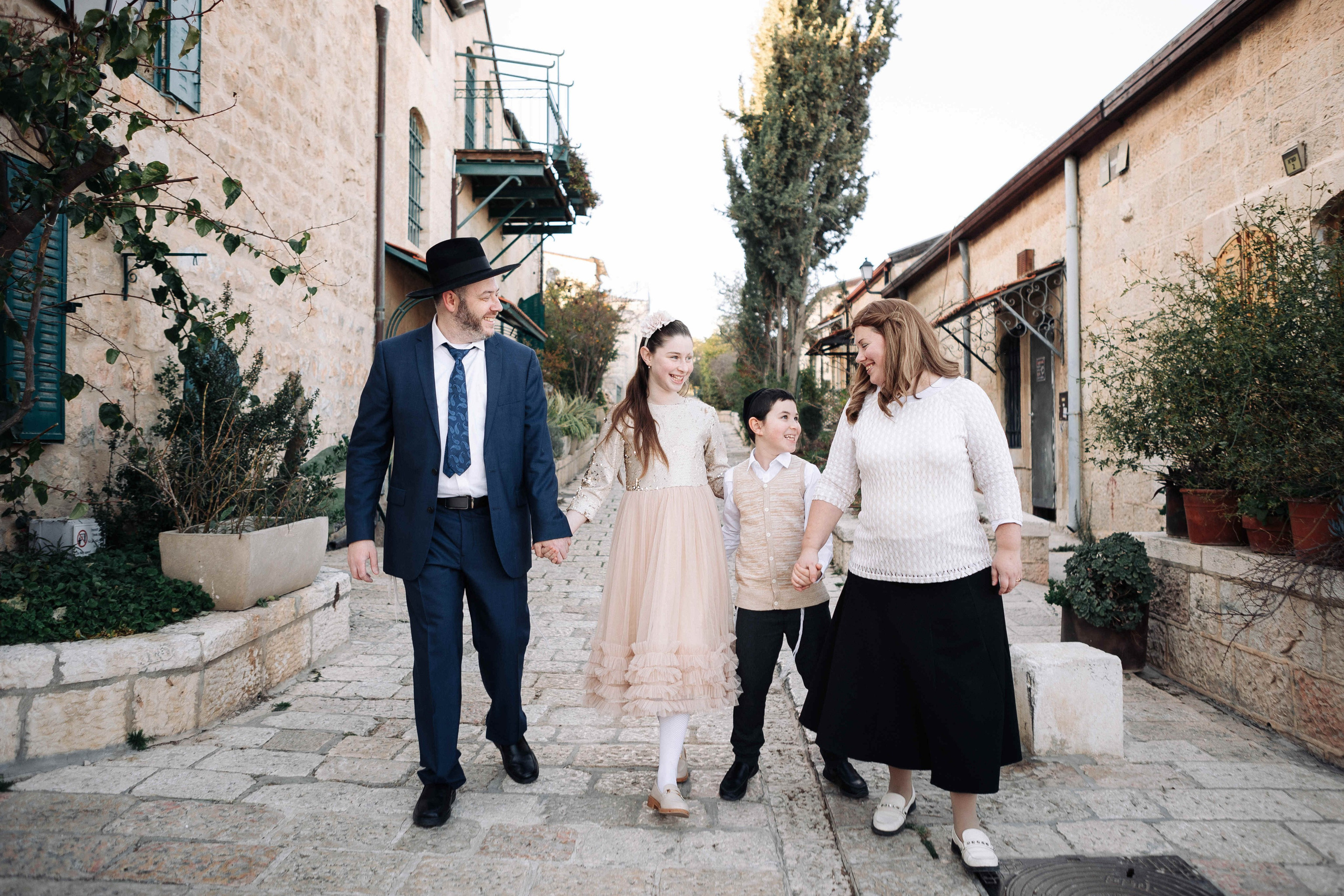 PHOTO SESSION IN JERUSALEM. Https://shi-photo.com/