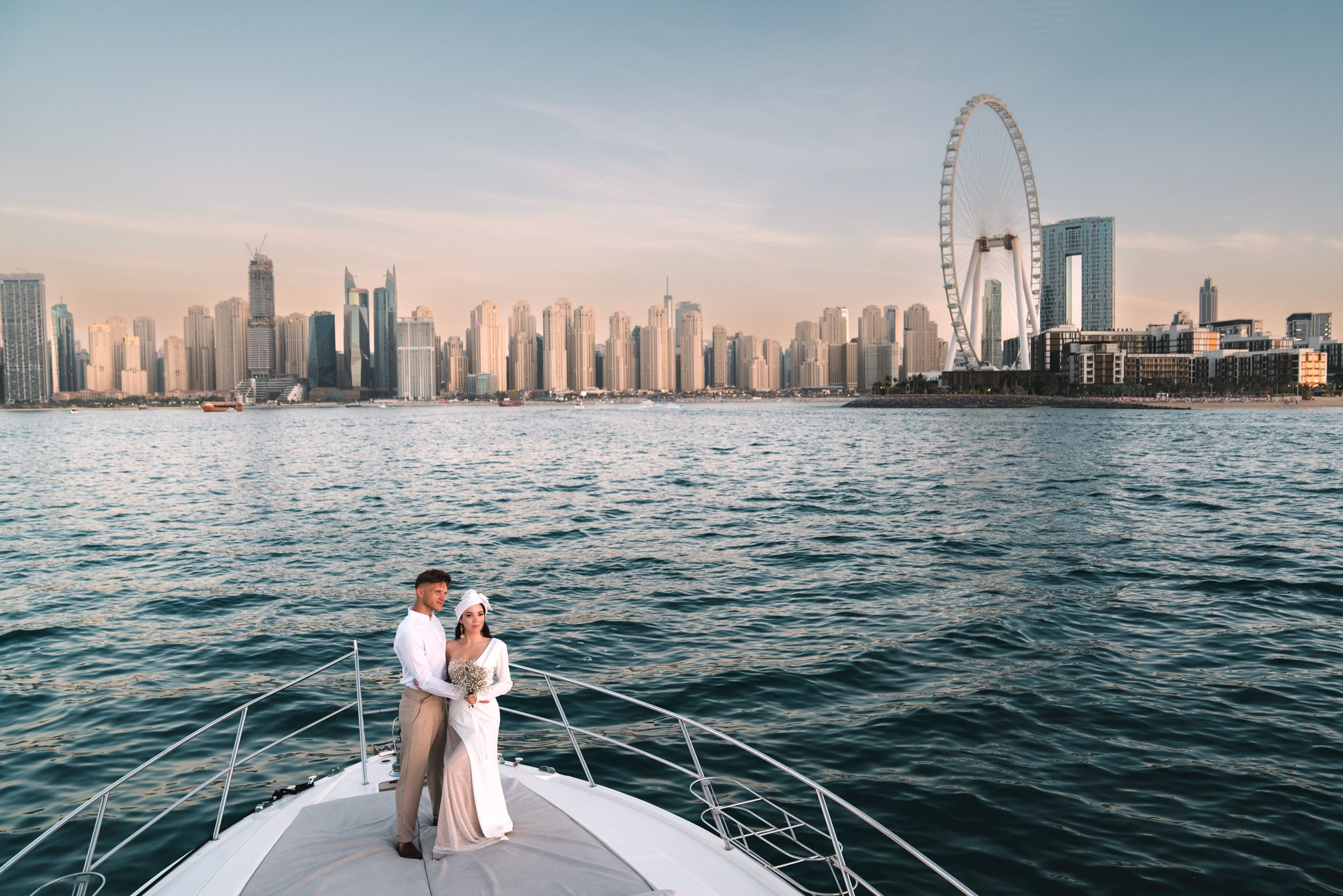 Wedding ceremony on the luxury yacht nearvTbilisi