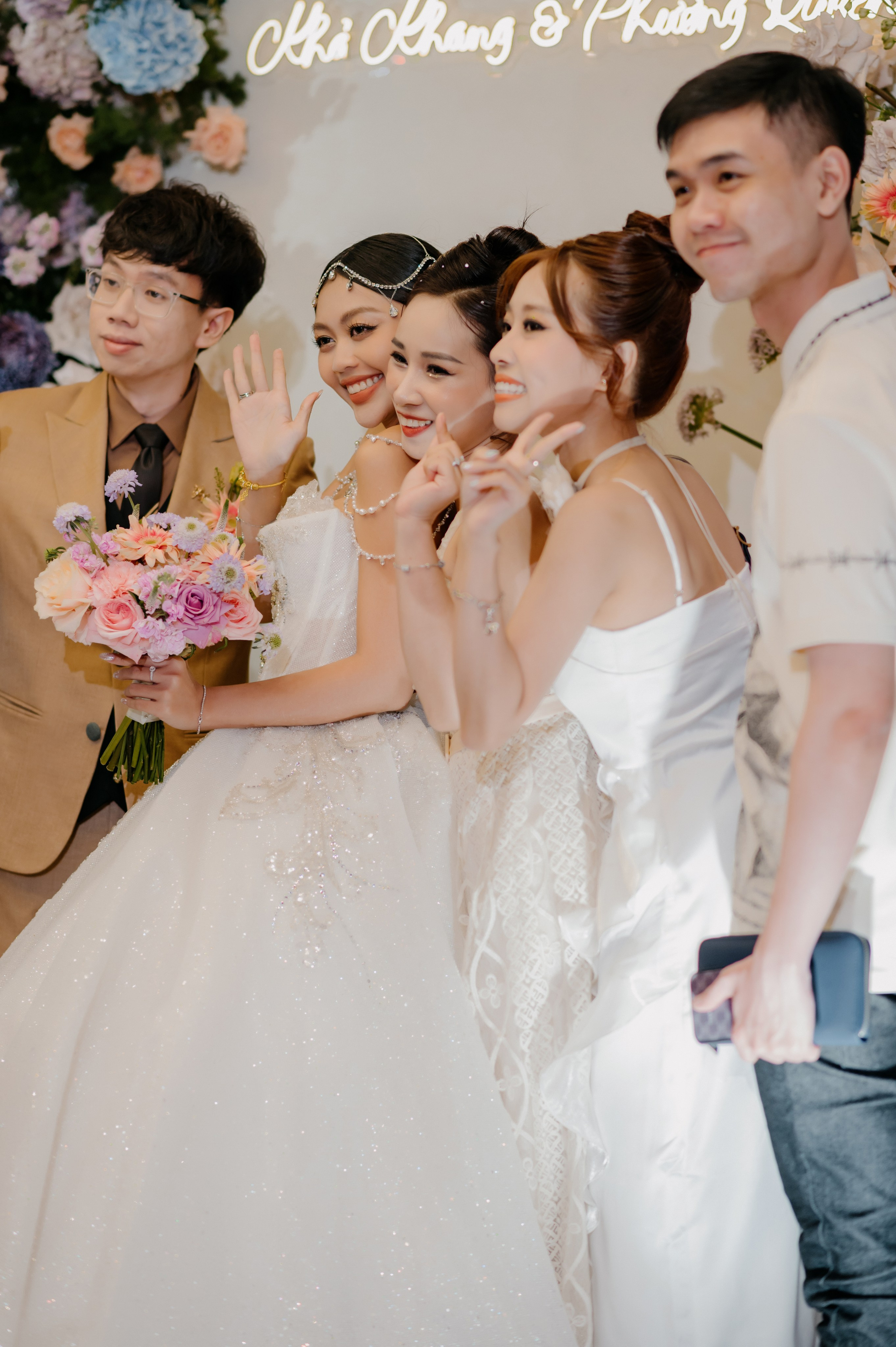 KHANG & QUYEN / Lavela Hotel. Saigon Wedding Present | Art Beyond Moments