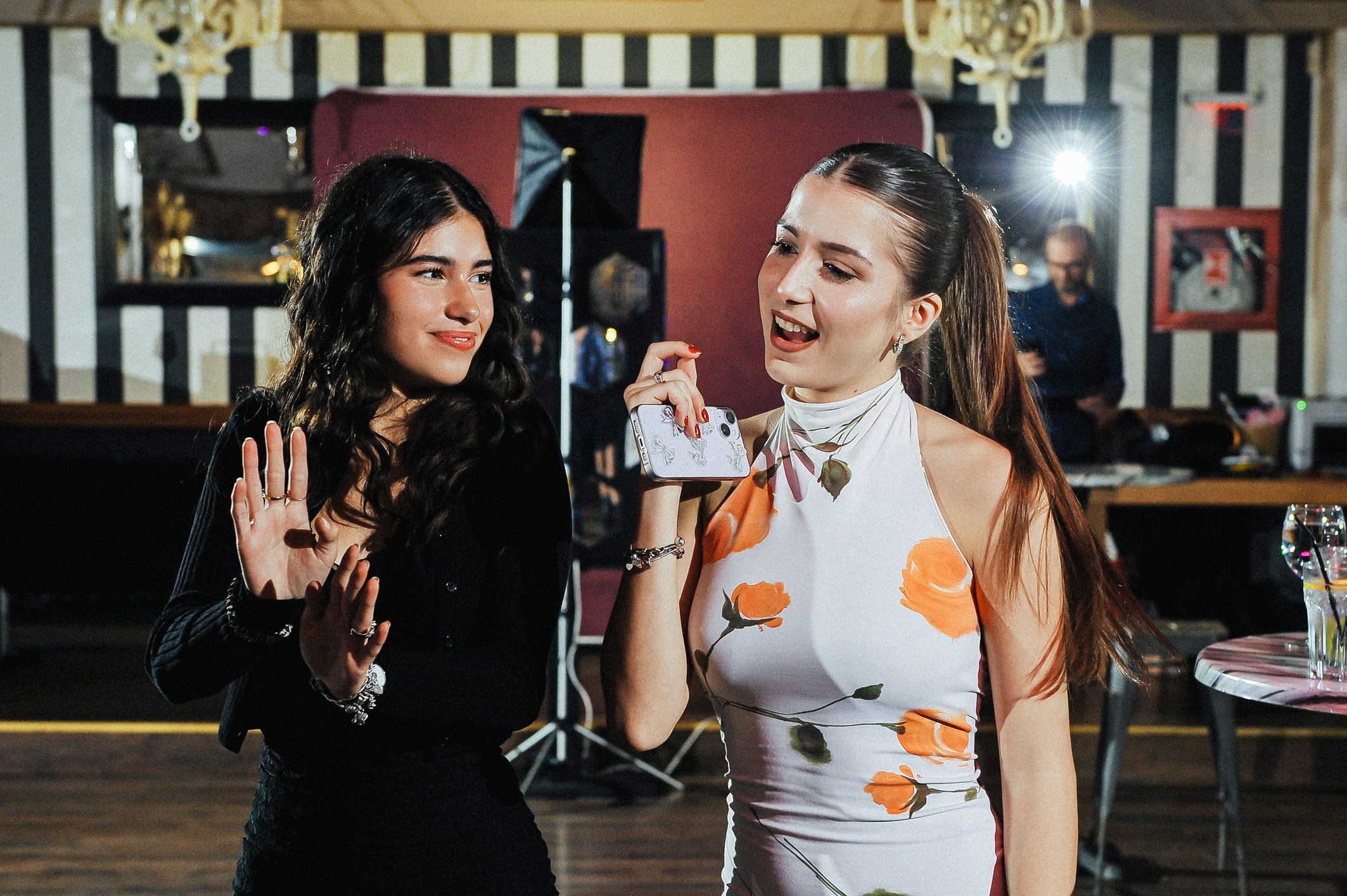 Karina (majorat). Fotograf de familie și evenimente