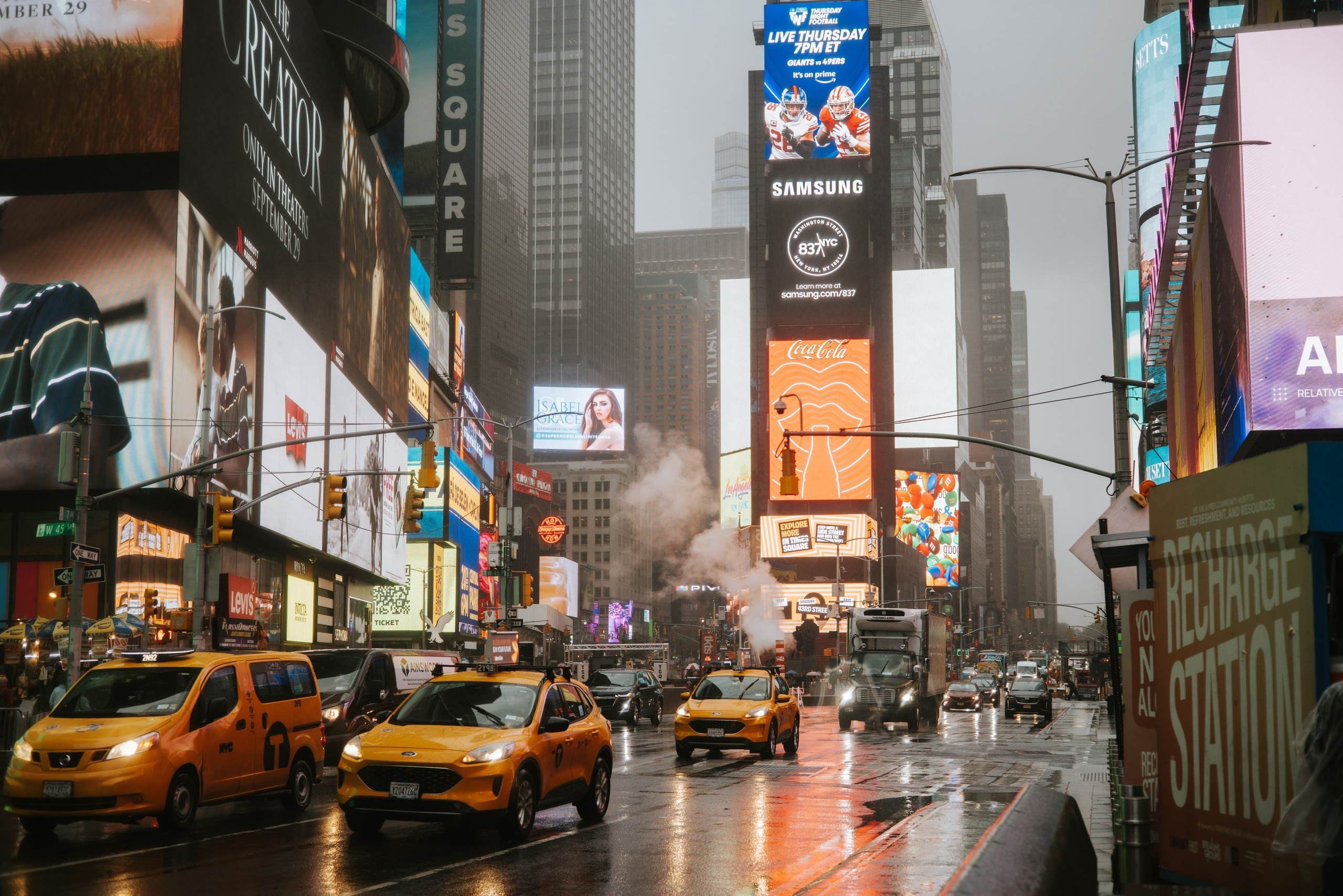 NEW YORK | WALLPAPERS. Photographer in Los Angeles. Julia Ishmuratova