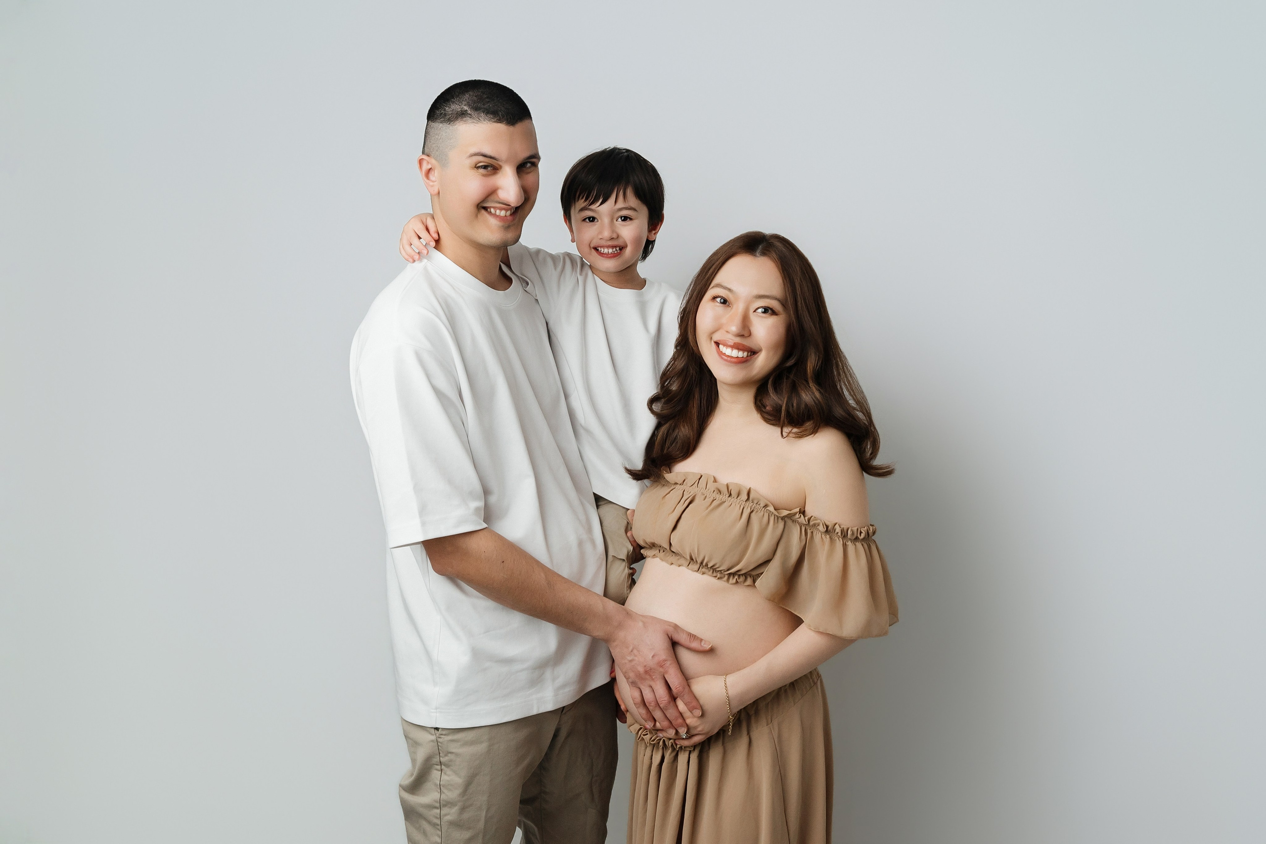 Maternity session session price guide. Newborn and family photographer. Hills District. Sydney