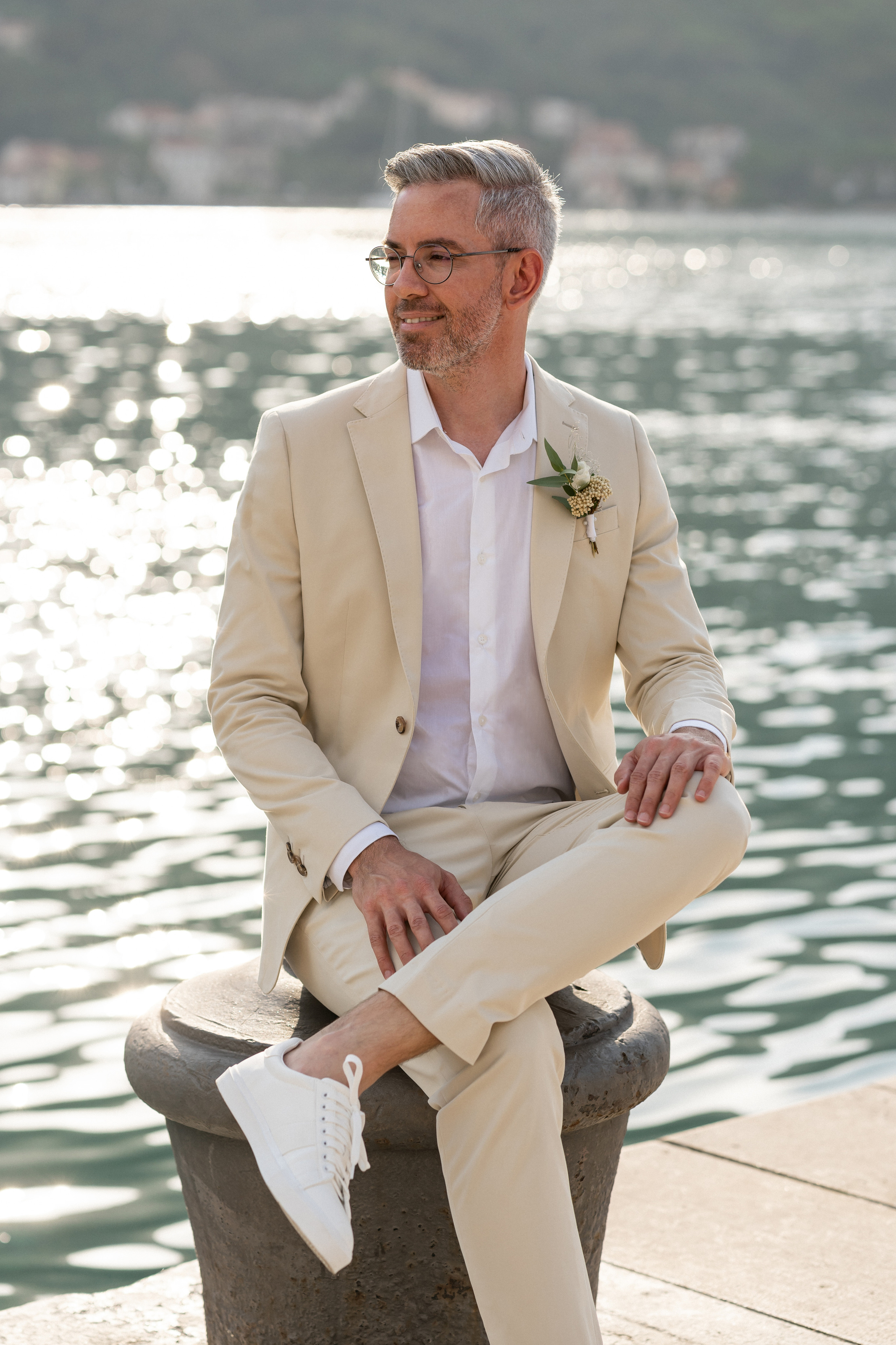 Однополая свадьба в Черногории с видом на Которский залив