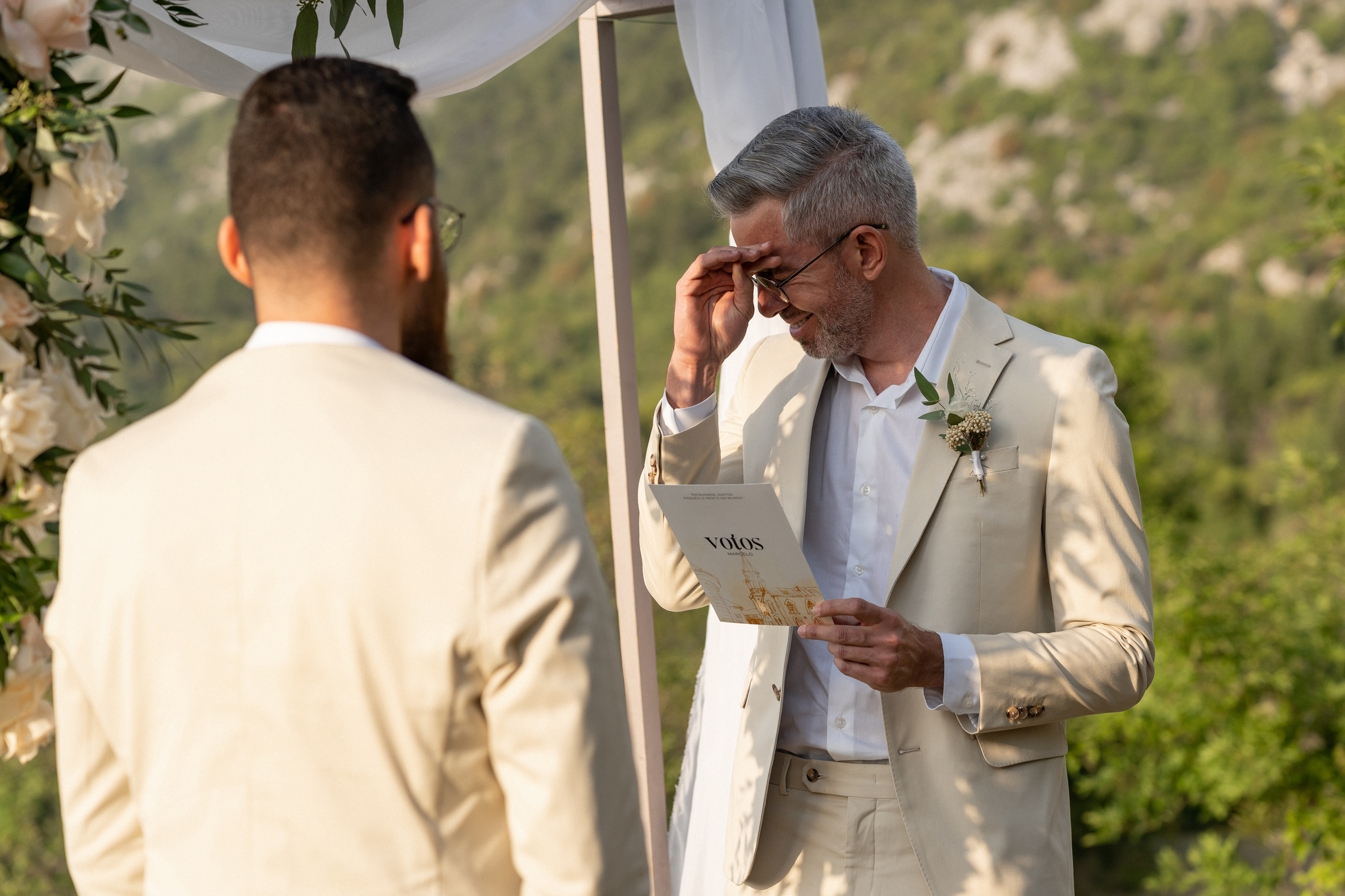 Однополая свадьба в Черногории с видом на Которский залив