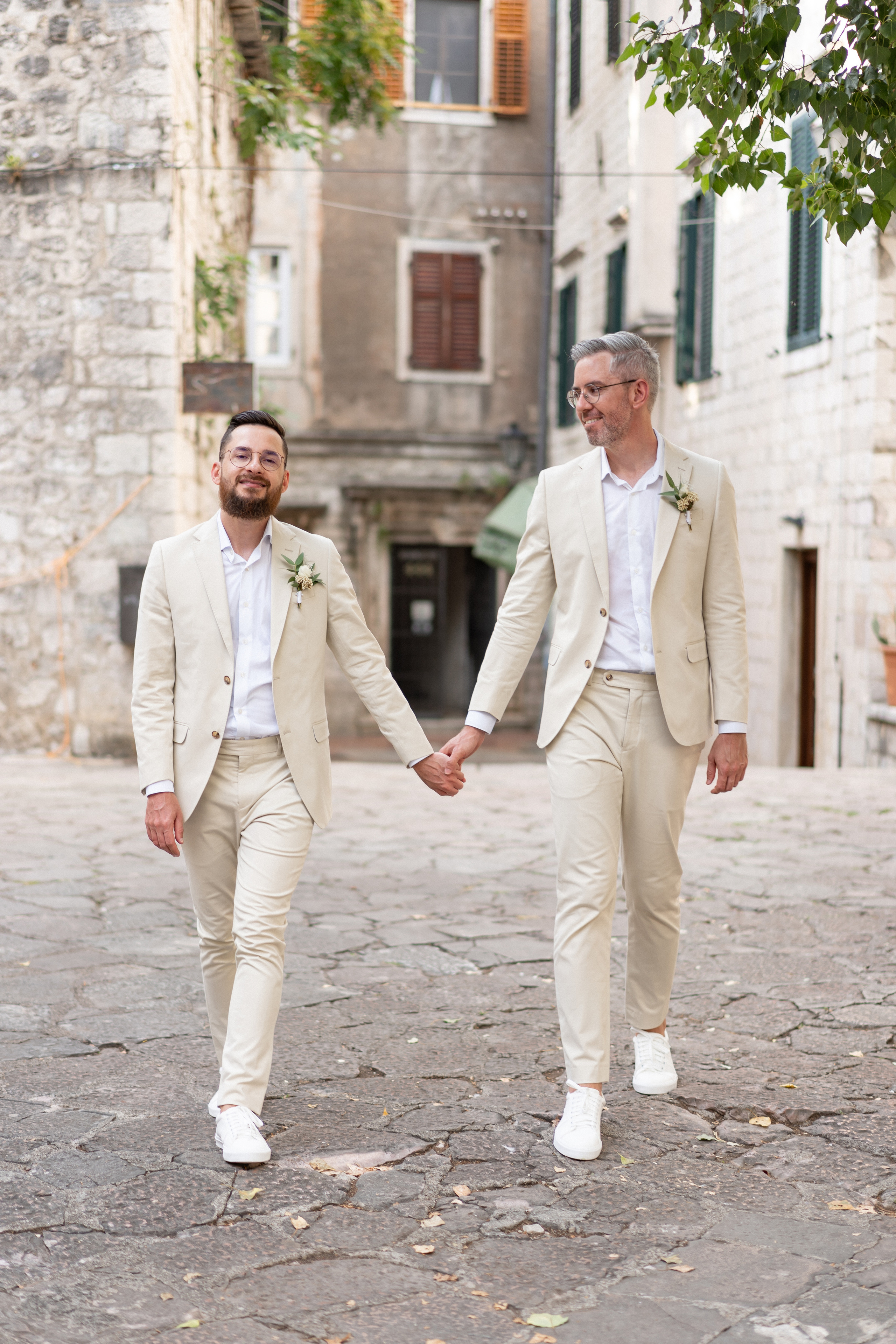 Однополая свадьба в Черногории с видом на Которский залив