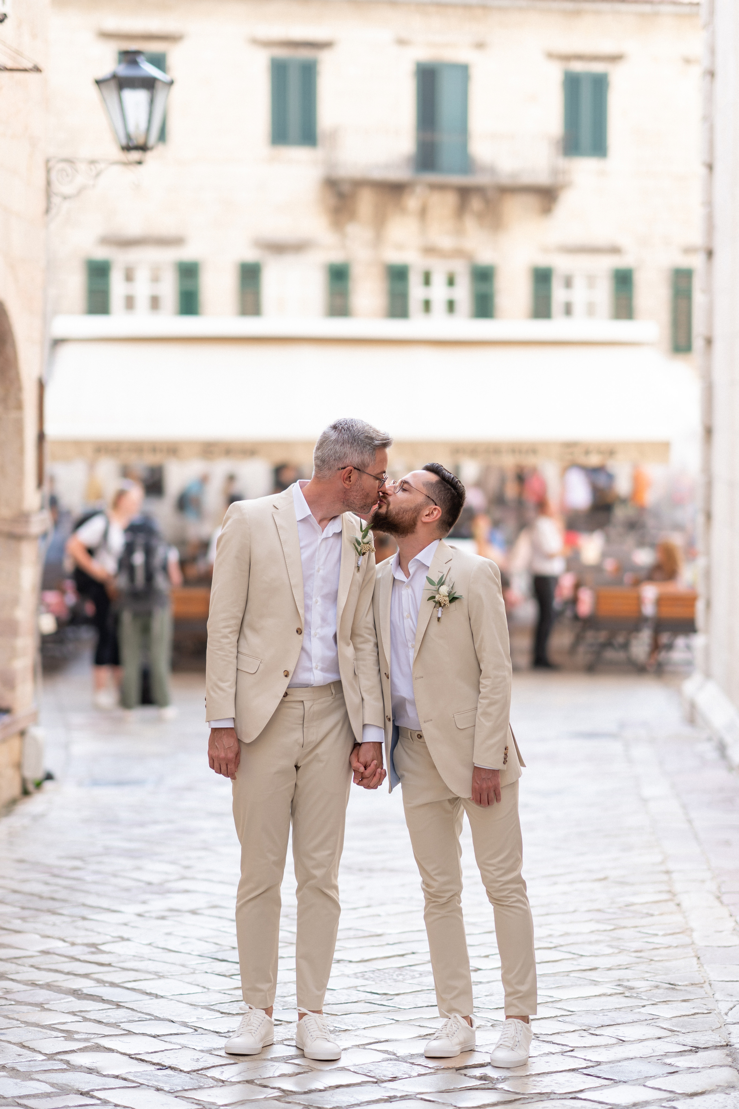 Однополая свадьба в Черногории с видом на Которский залив