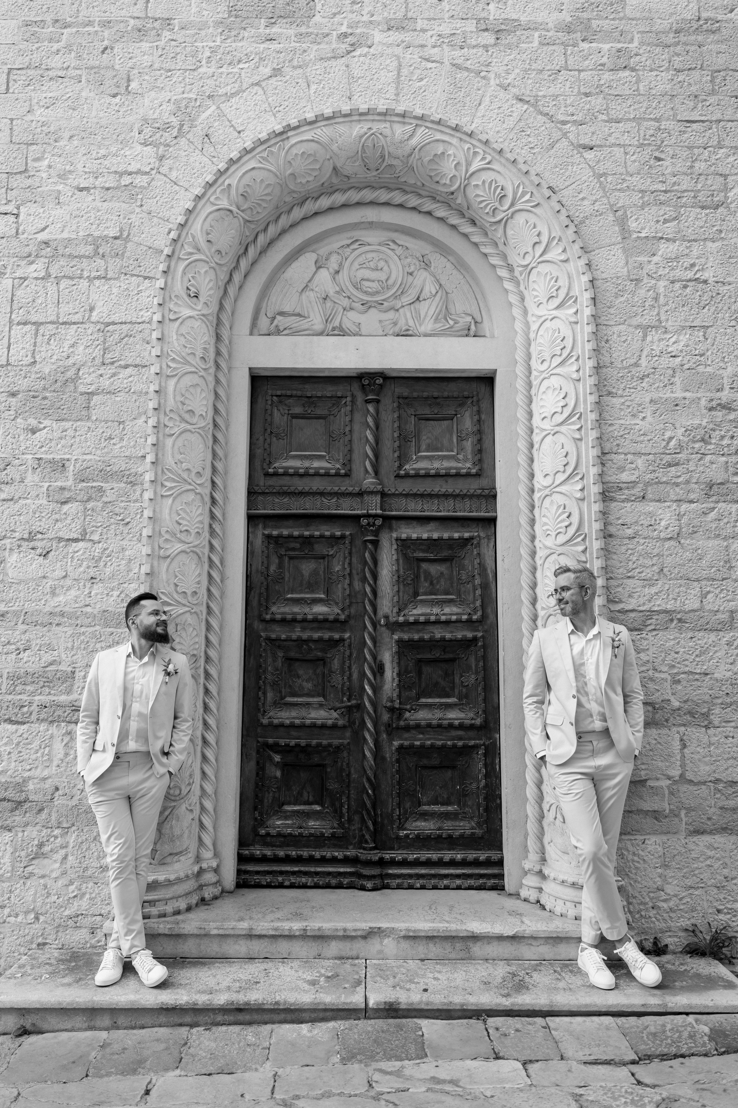 Однополая свадьба в Черногории с видом на Которский залив