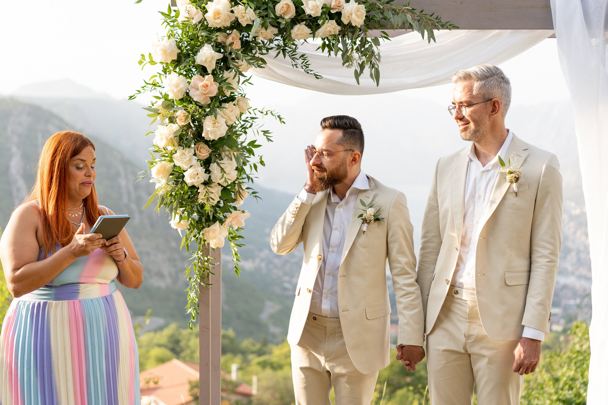 Однополая свадьба в Черногории с видом на Которский залив