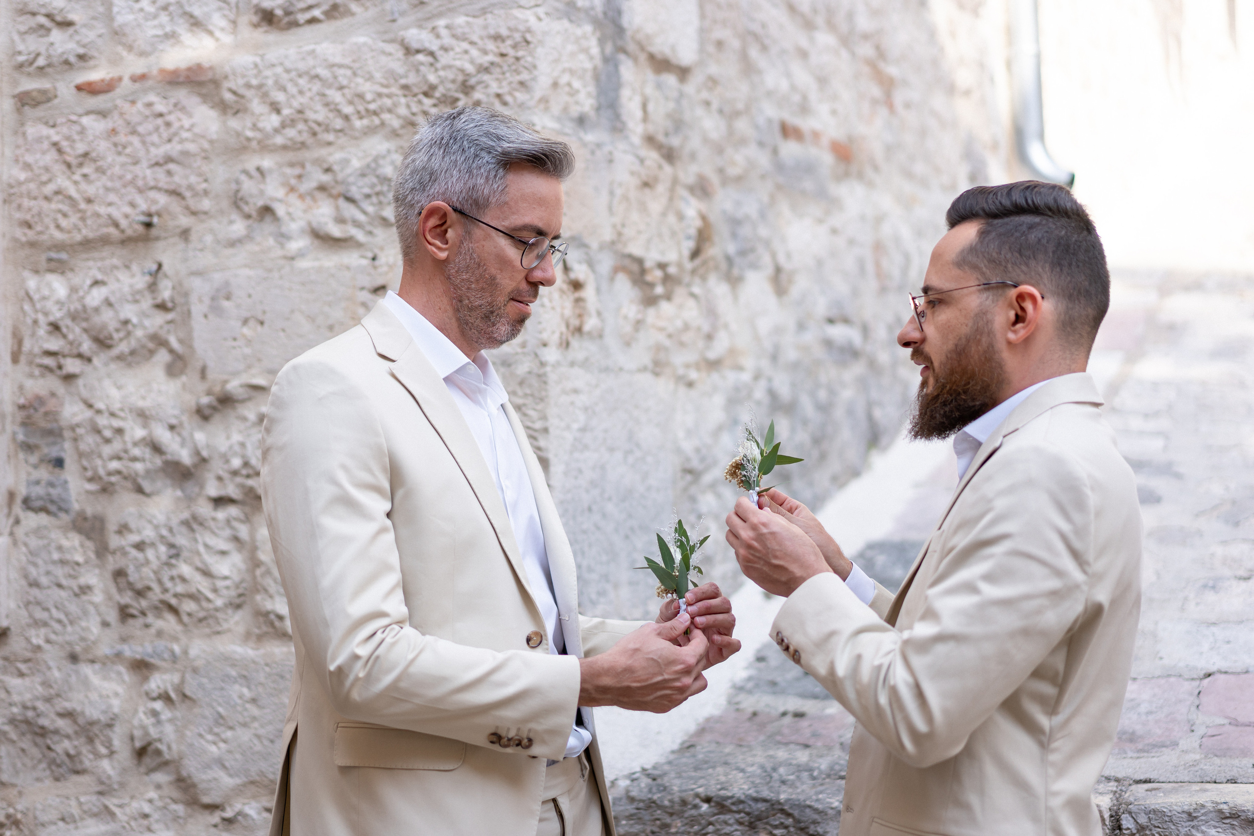 Однополая свадьба в Черногории с видом на Которский залив