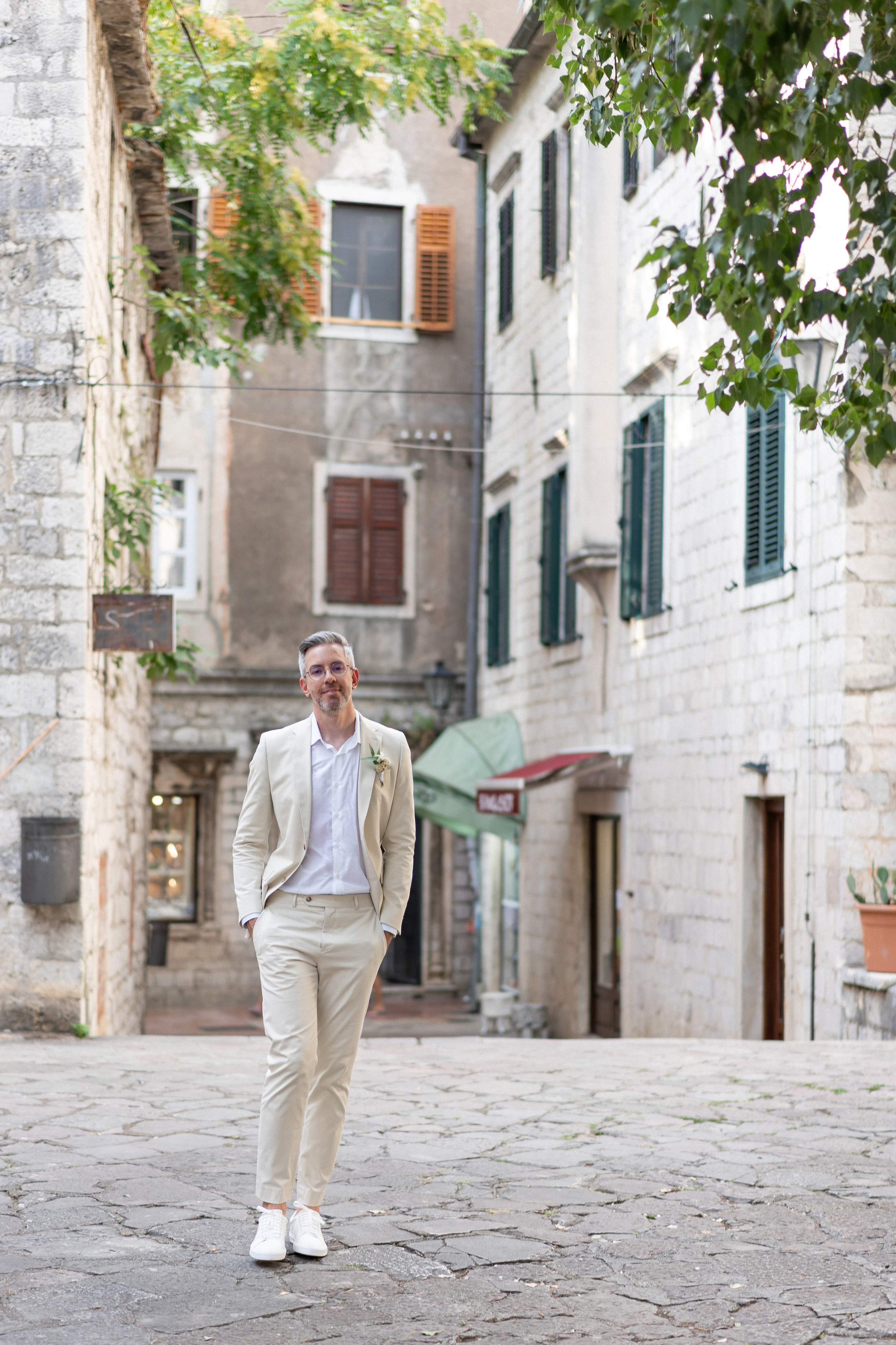 Однополая свадьба в Черногории с видом на Которский залив