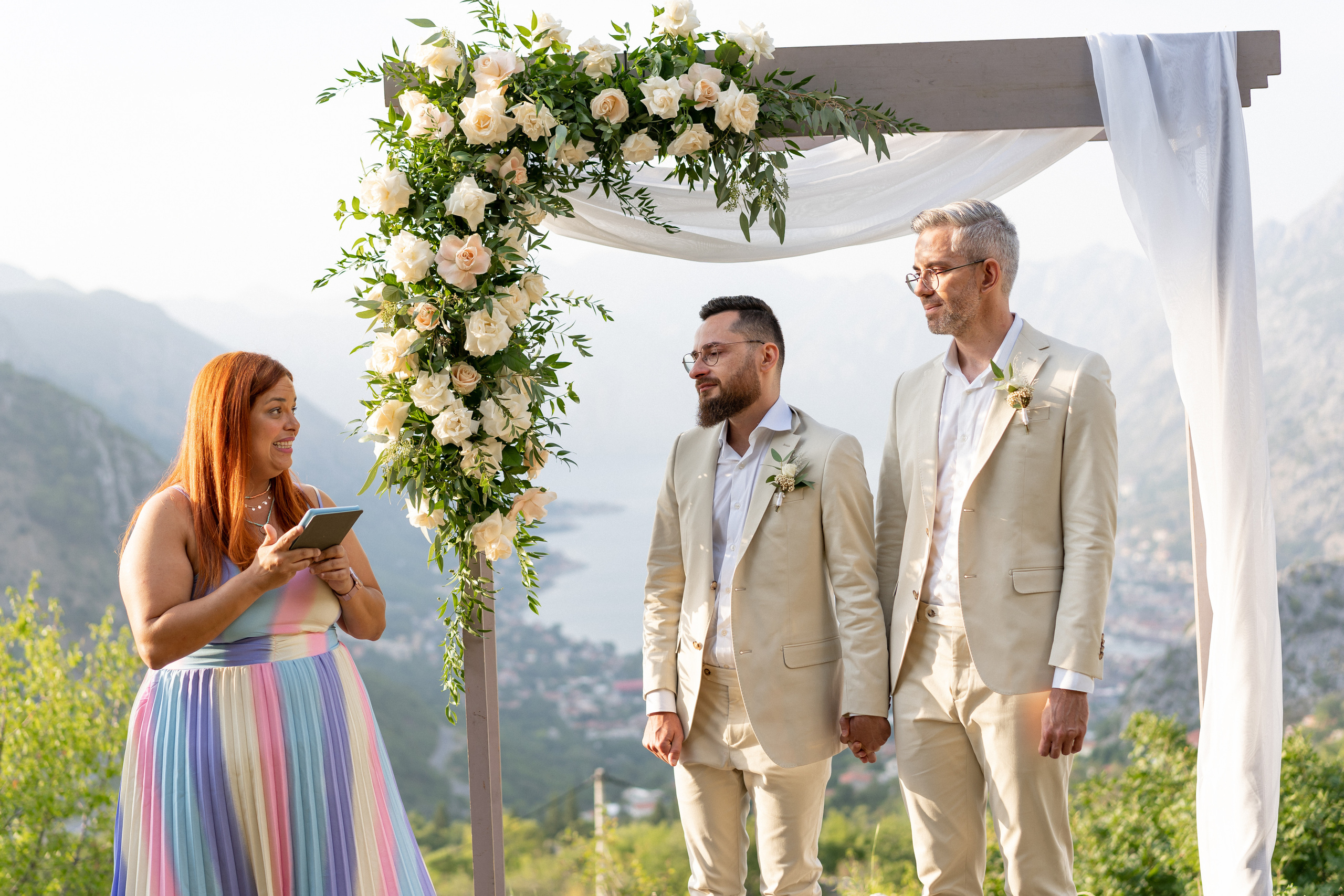 Однополая свадьба в Черногории с видом на Которский залив