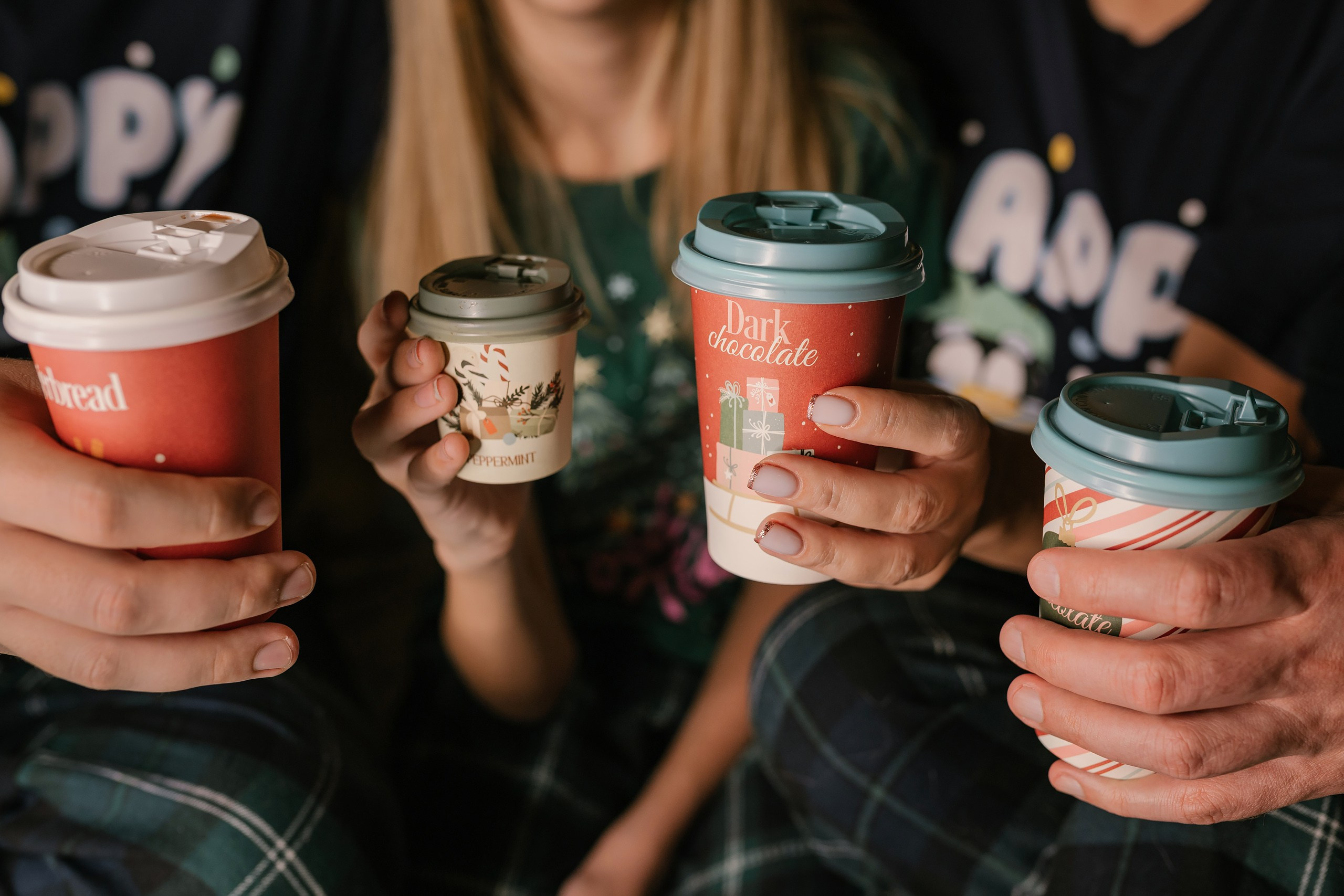 12.07.2025 Christmas Photoshoot. Wedding family event photographer in Chicago Nick Yushevich