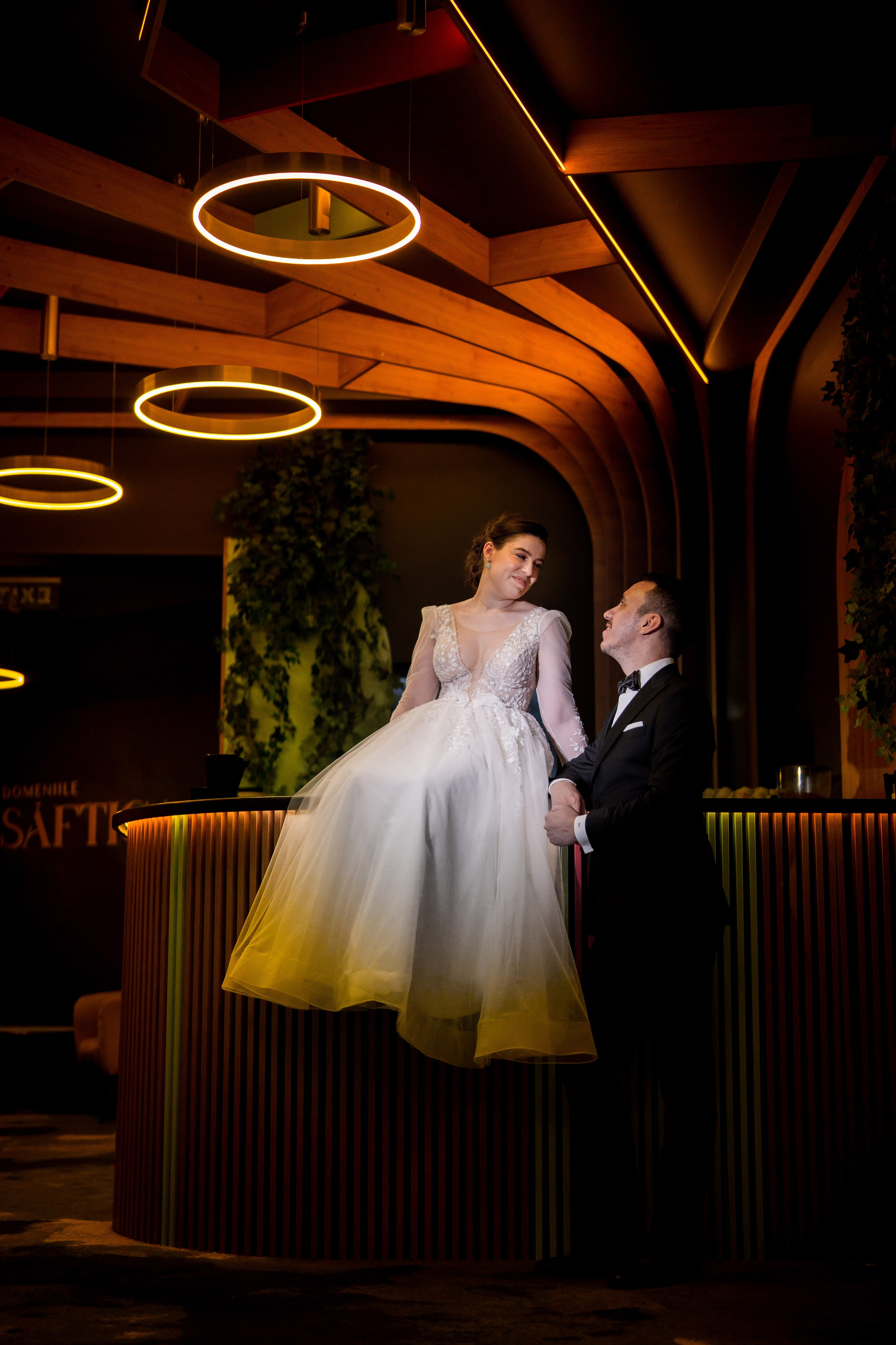 PARTY. Gabriel Florea — Fotograf nuntă București