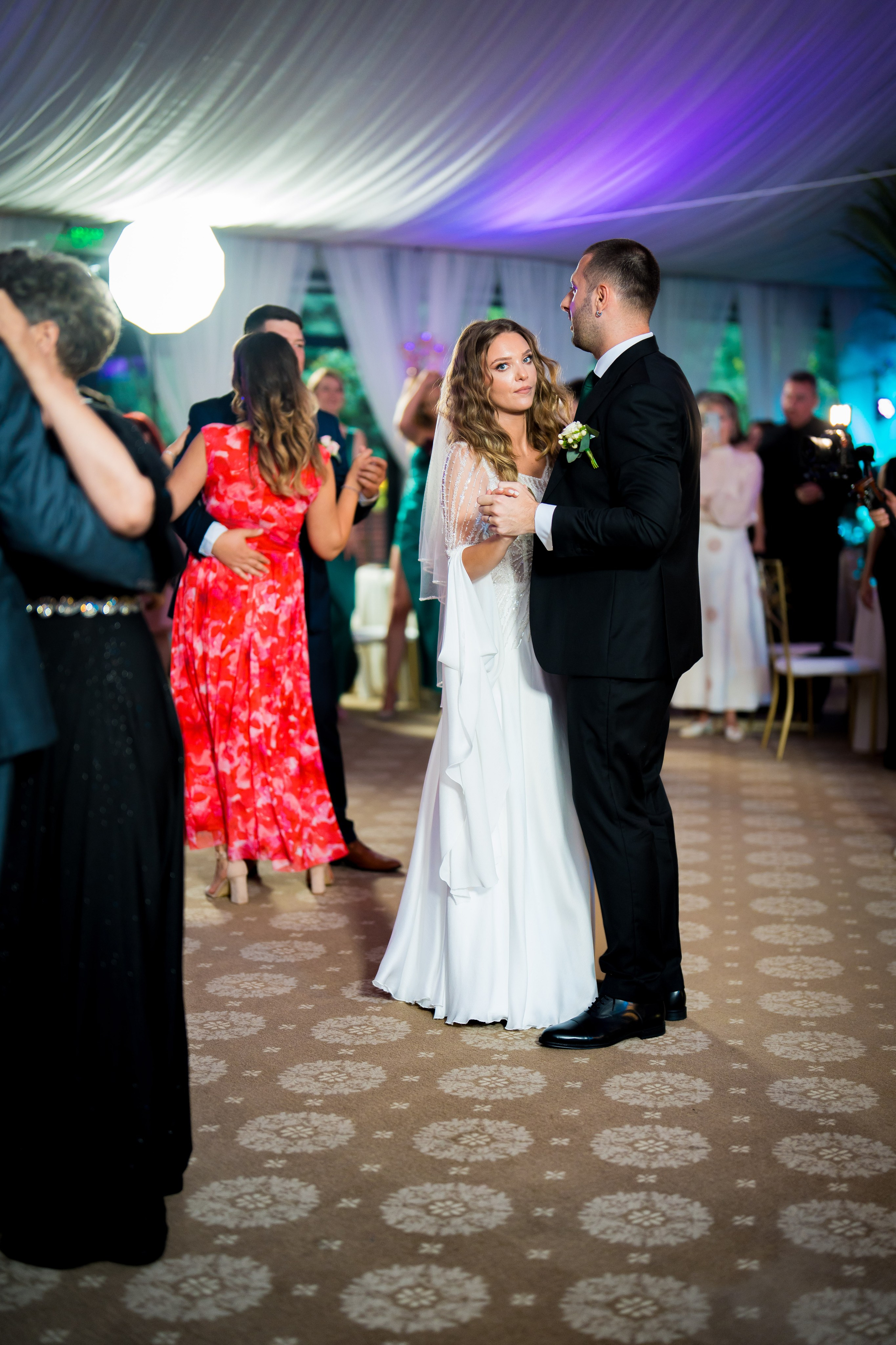 PARTY. Gabriel Florea — Fotograf nuntă București