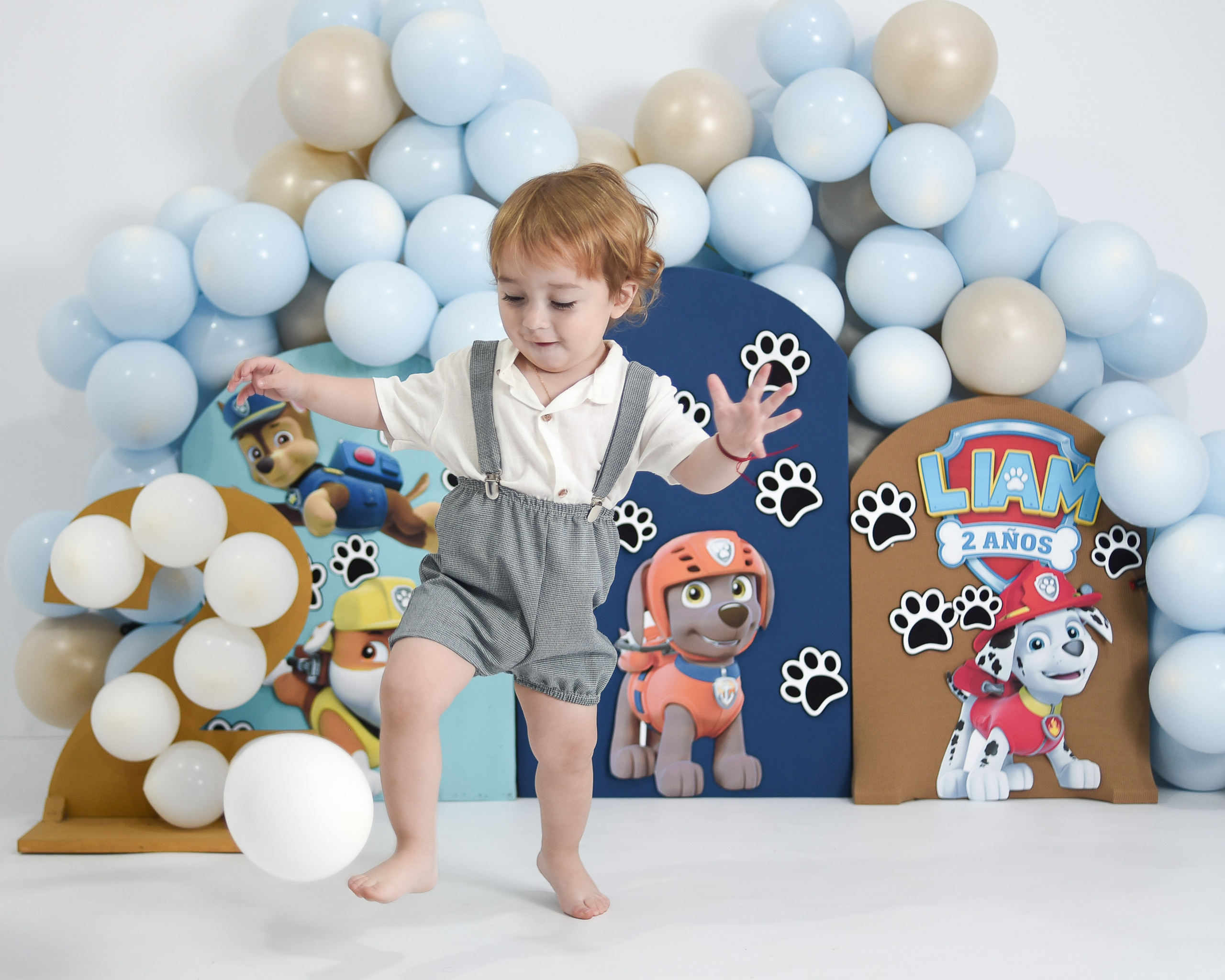 Liam 2do año. Temática Pou Patrol. Fotografo de casamiento en misiones y fotógrafo de familia  Posadas