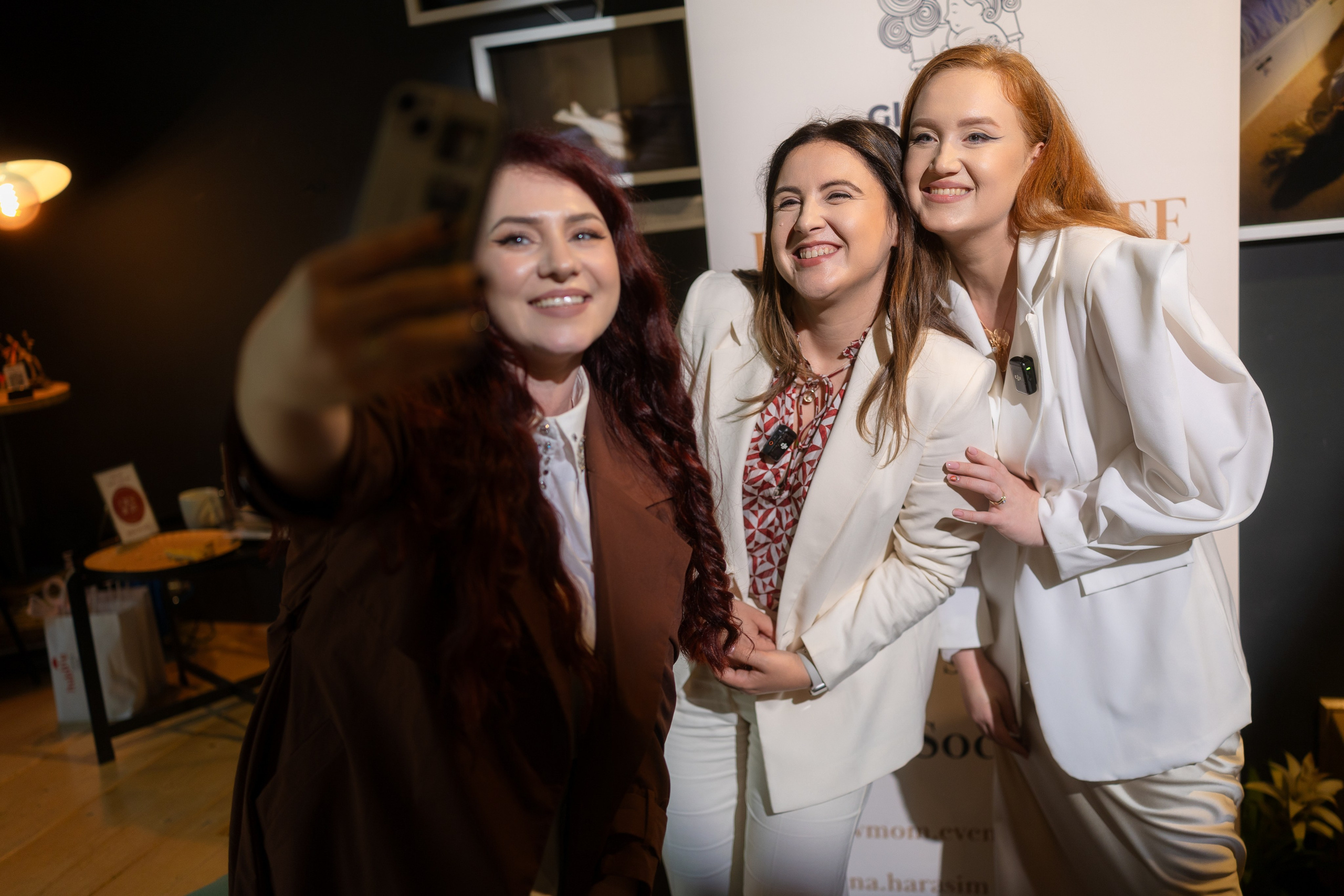 Glo Mom 1. Marius Ciocan