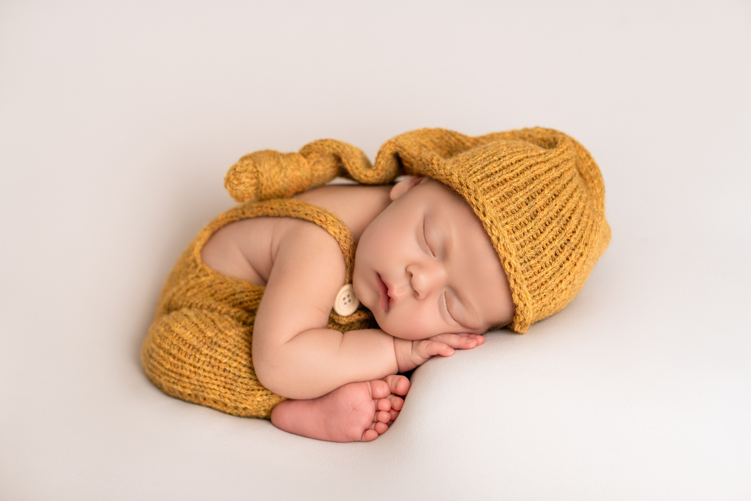 Newborn. Newborn photographer Sacramento