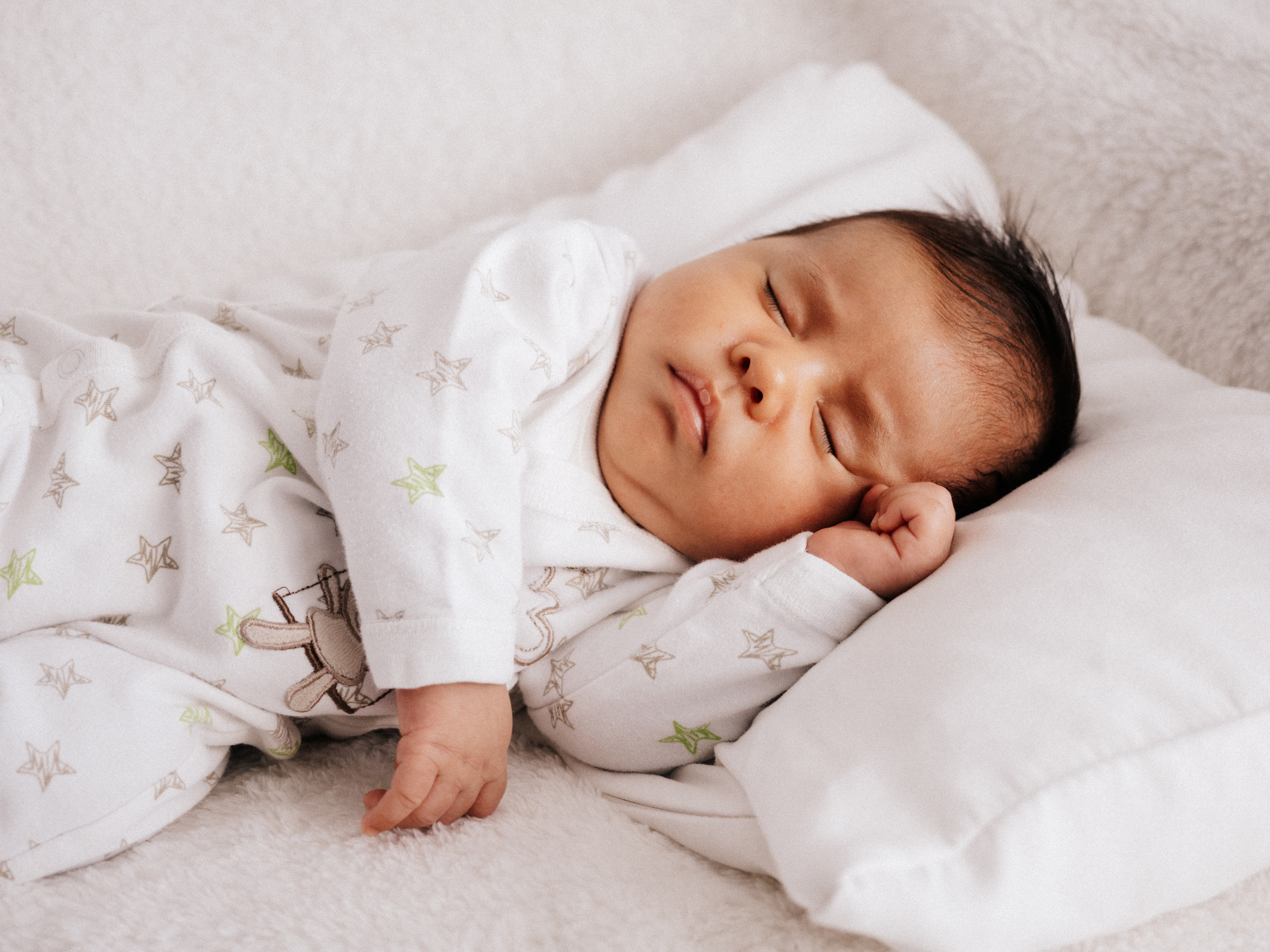 Newborn. Wedding and Family Photography Montreal Muriel Oe Photo