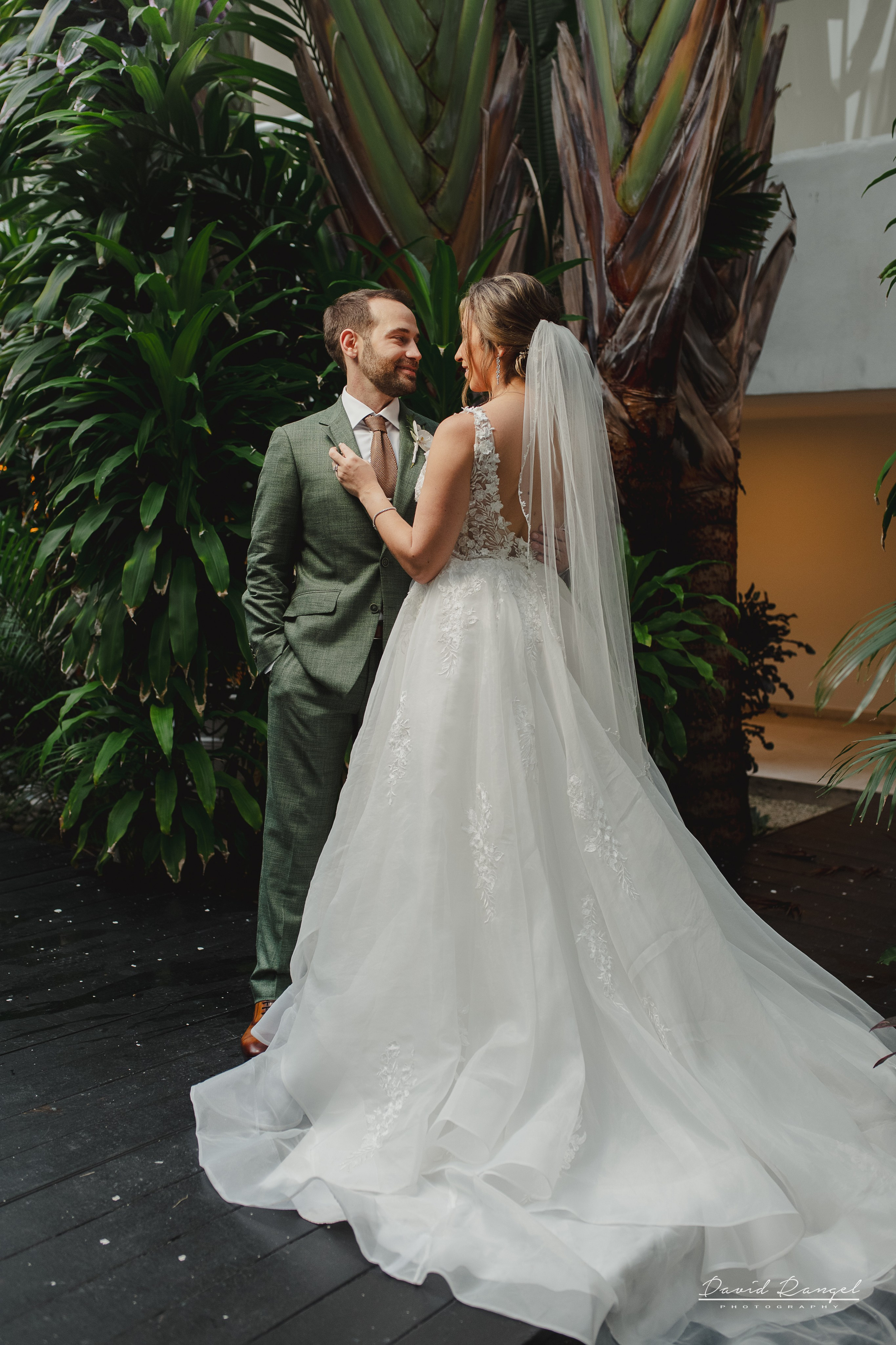 Jacqueline and Sean´s Wedding at Playacar Palace Hotel. Destination wedding photographer based in Cancun and Riviera Maya with service worldwide