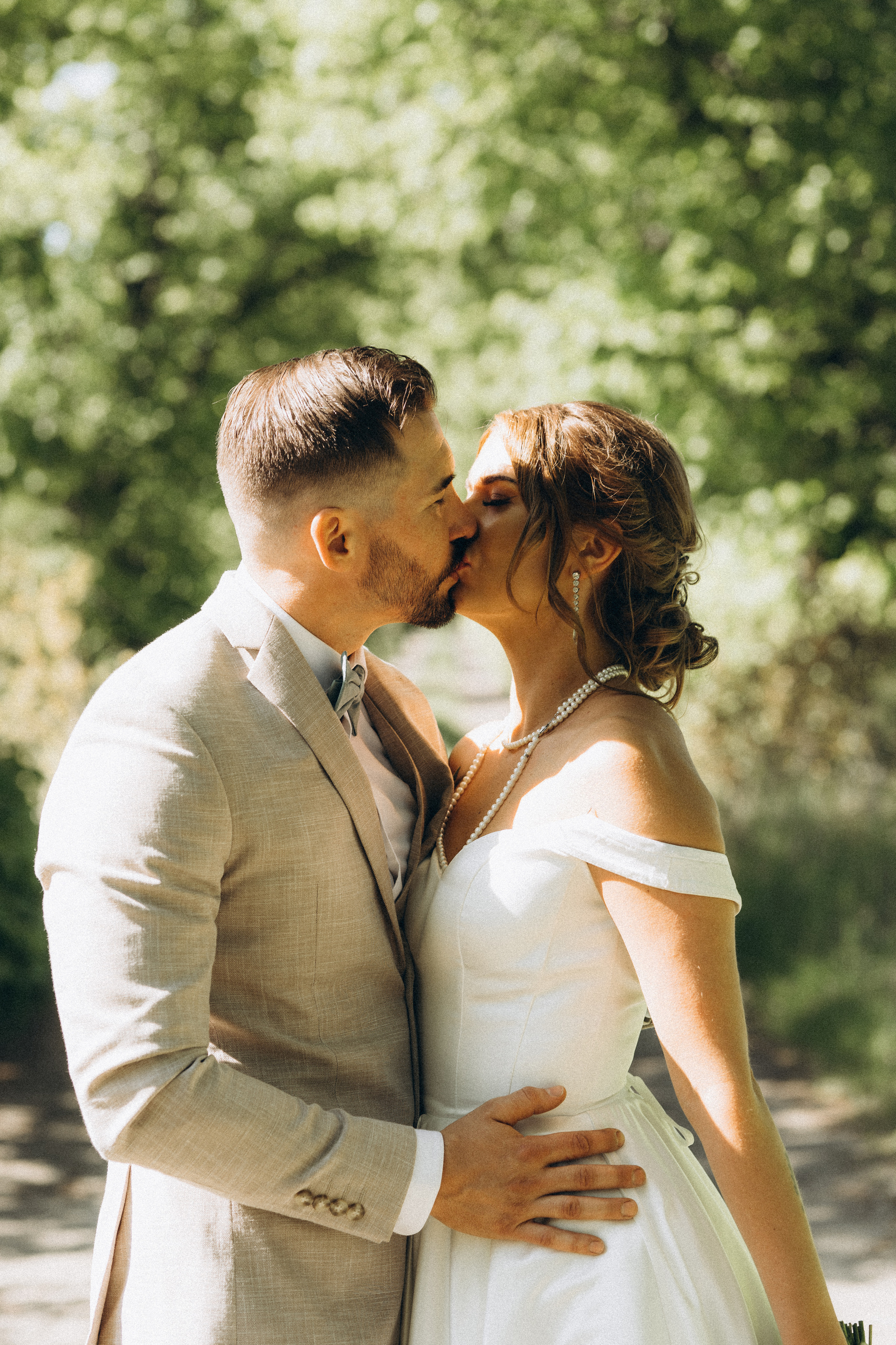 Potrait, wedding, lovestory. Wedding and portrait photographer in Helsinki Vickan O