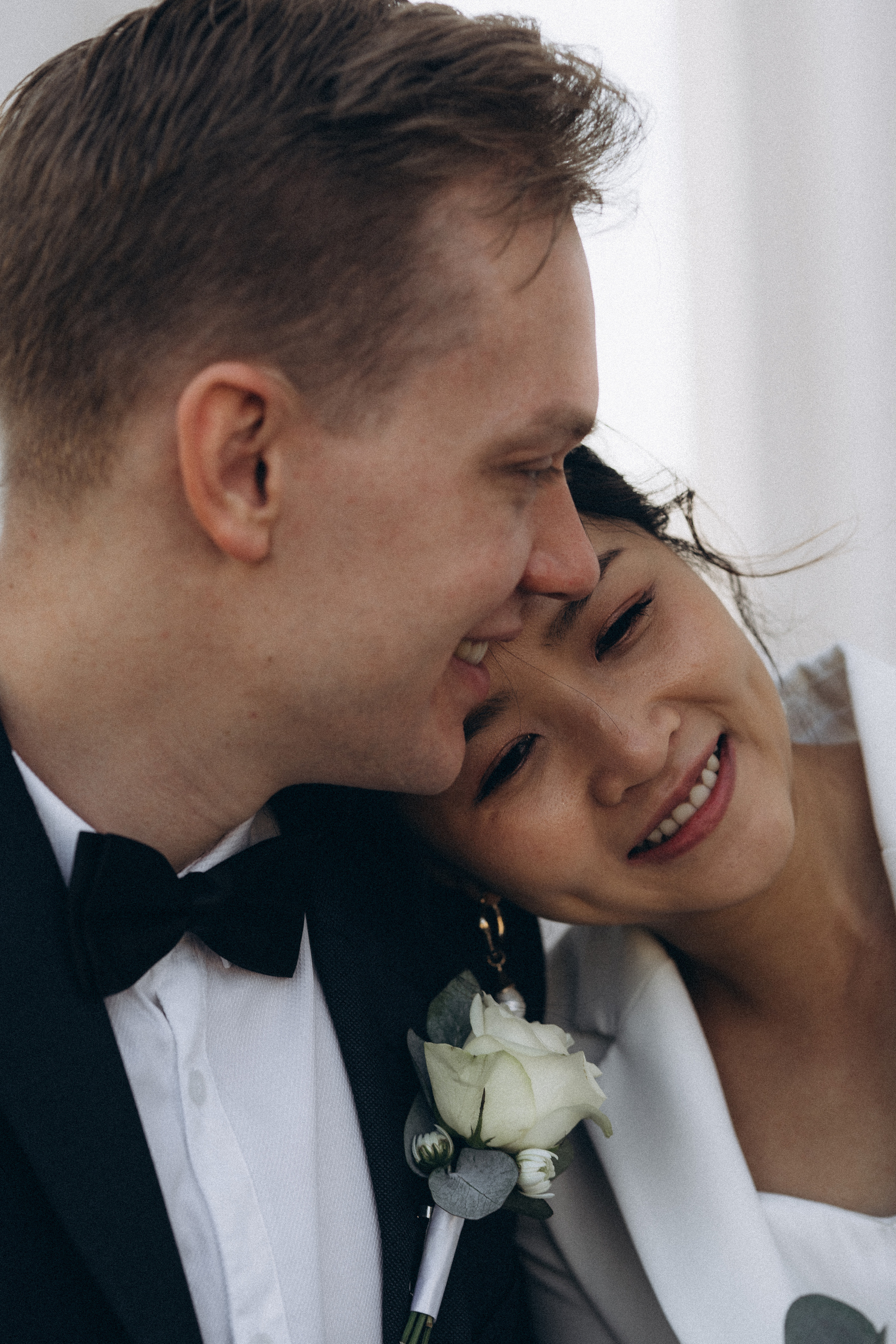 Wedding, couple, lovestory. Wedding and portrait photographer in Helsinki Vickan O