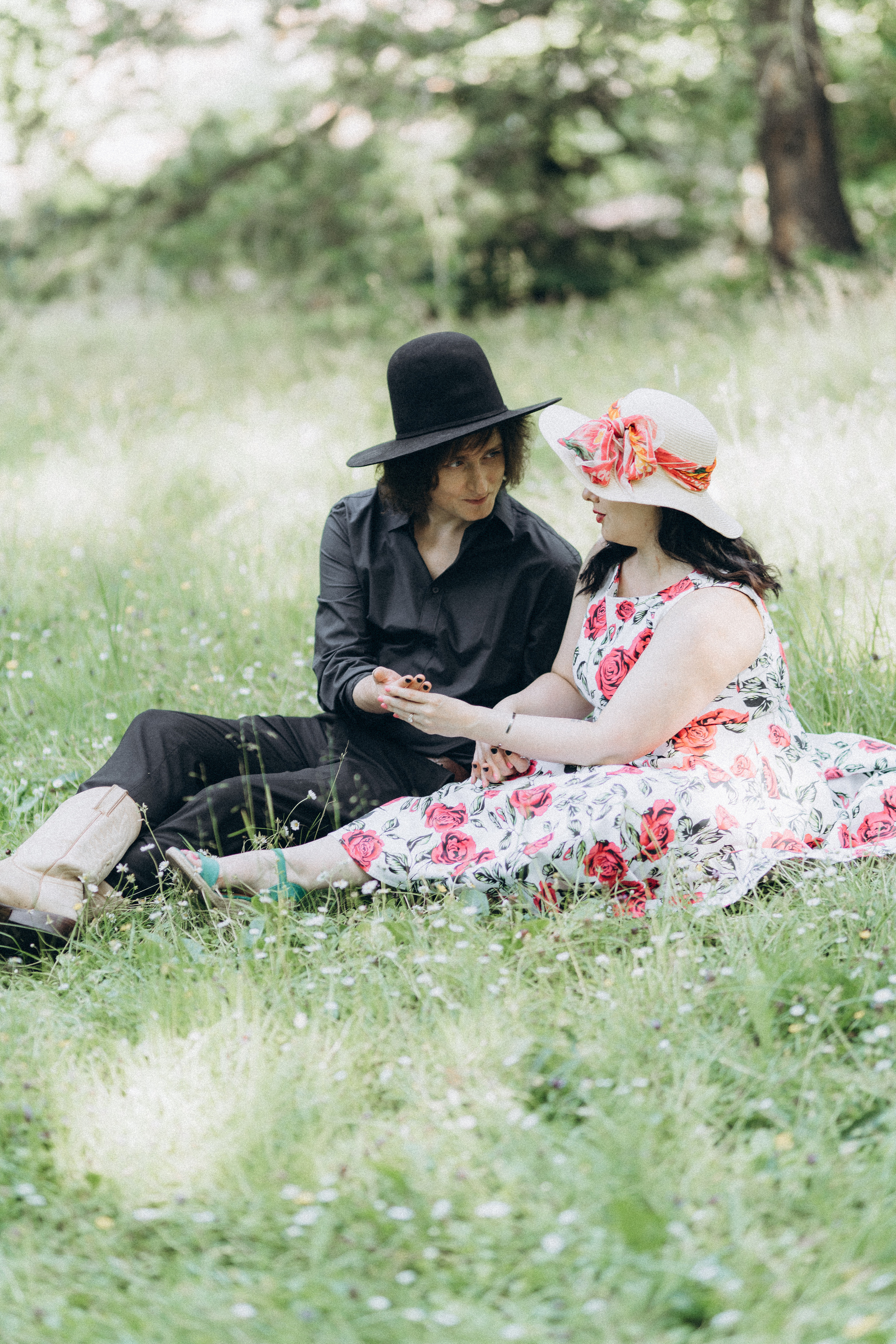 Family, photoshoot, couple. Wedding and potrait photographer in Helsinki Vickan O