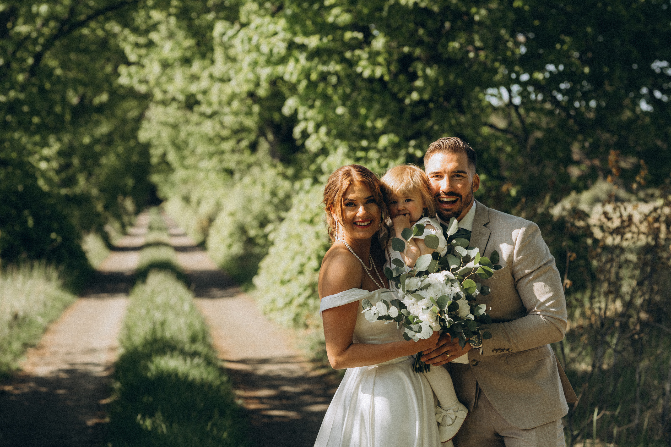 Potrait, wedding, lovestory. Wedding and portrait photographer in Helsinki Vickan O