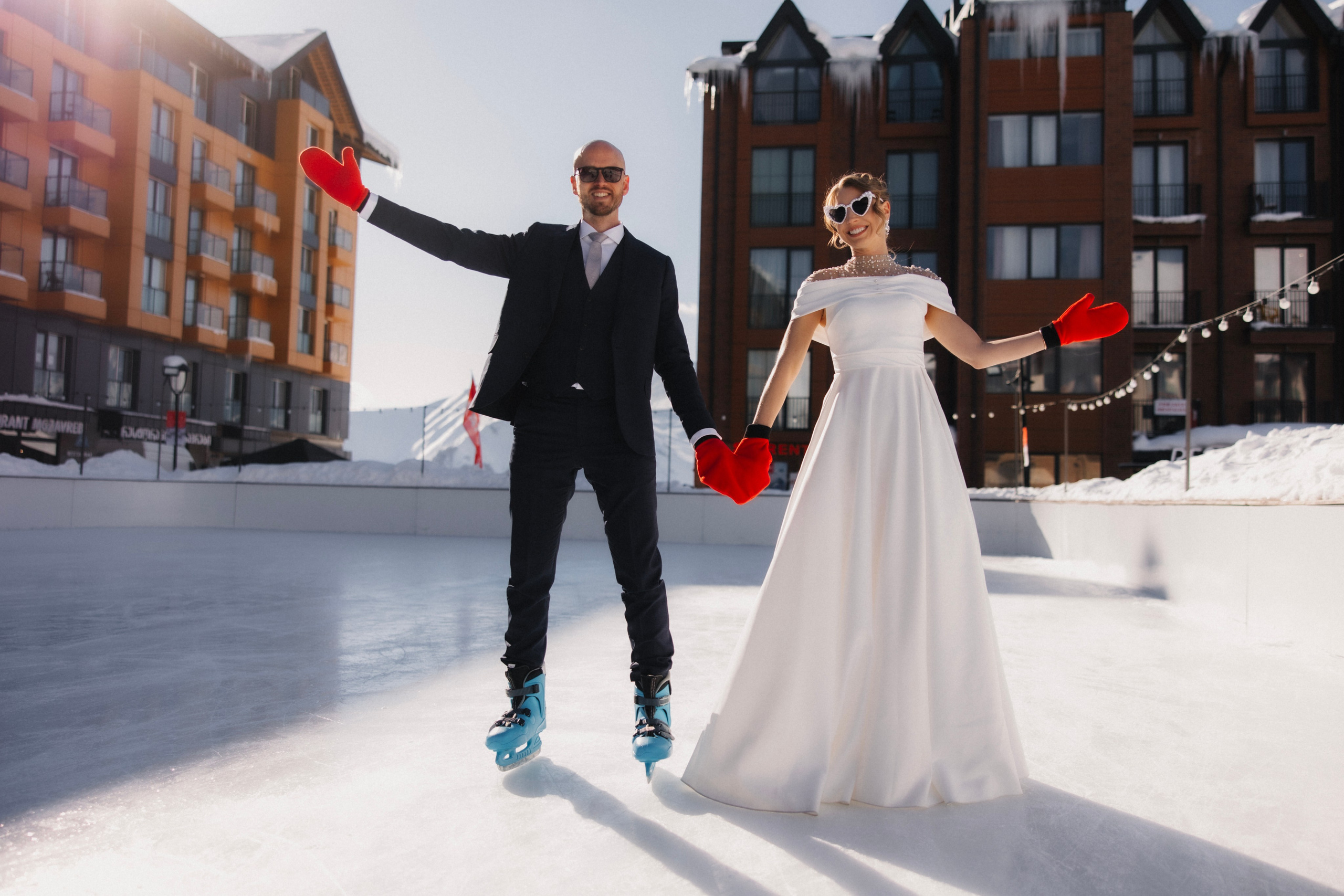 Love in winter mountains. Wedding photographer in Tbilisi Ioseb Mamniashvili