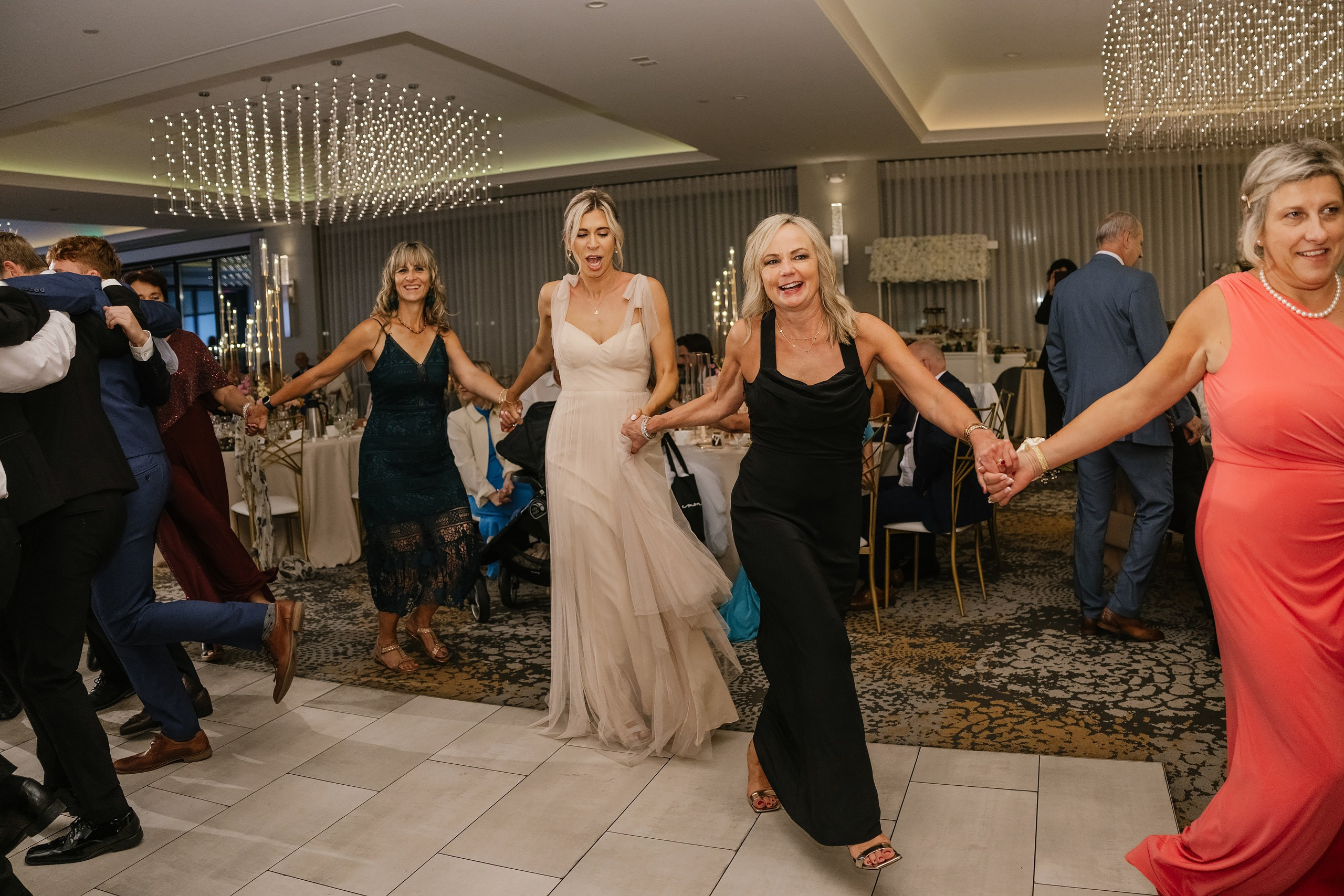 09.06.2025 Wedding. Wedding family event photographer in Chicago Nick Yushevich