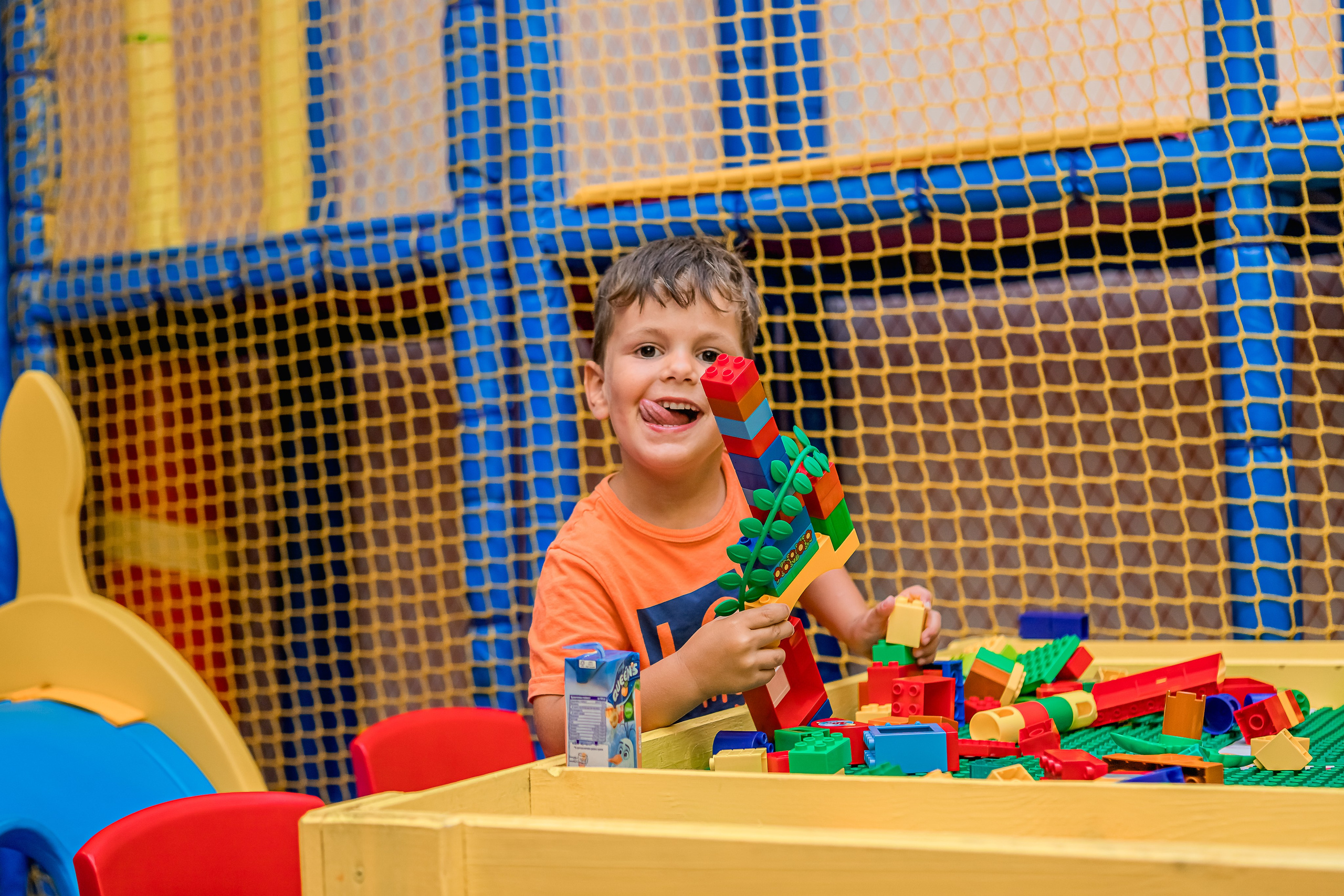 Чрстит Първи Рожден Ден. Фотограф Ирина Йотова