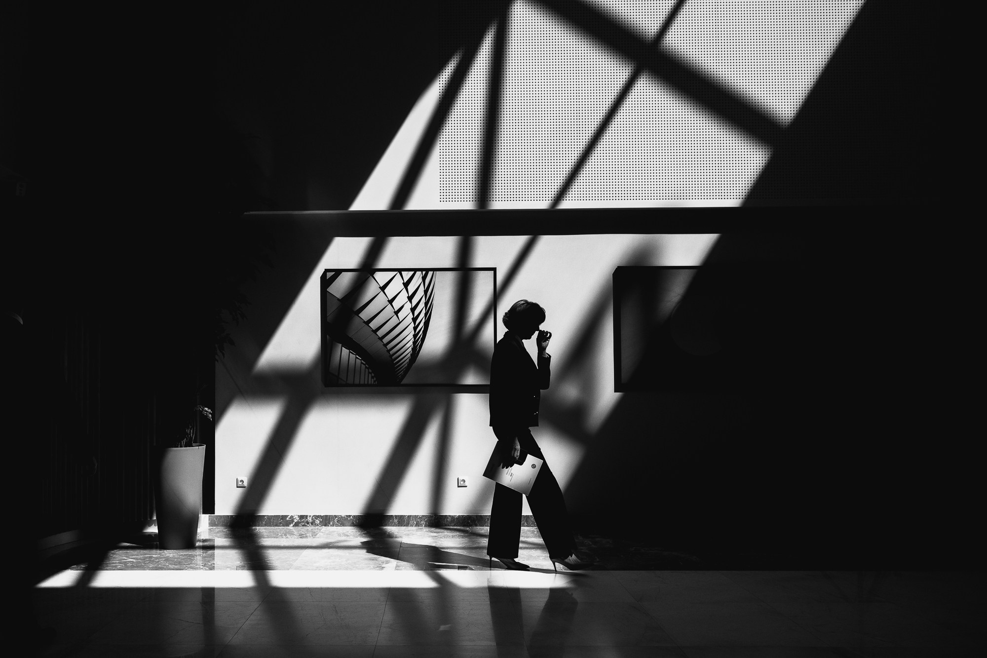 Dan Gutu photographer from moldova, Chișinău. Fotograf Moldova Chișinău. Portrait, street, documentary