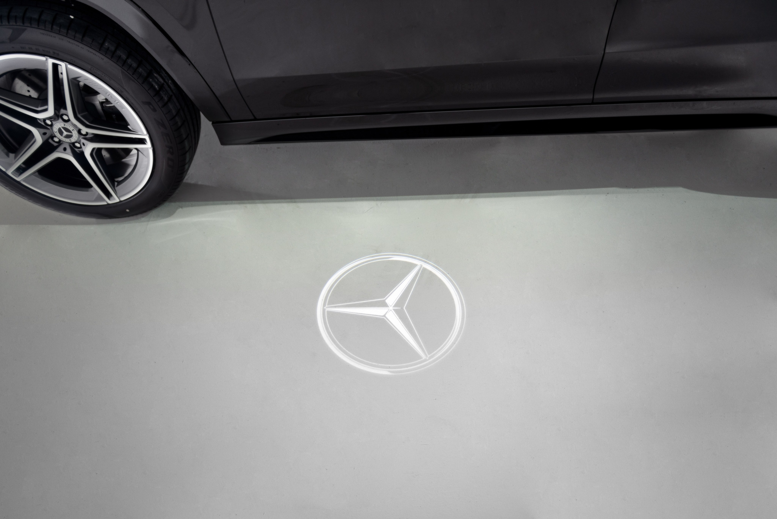 Автомобильная фотосъемка Mercedes GLS в студии. FOTÓGRAFO MÉXICO QUINTANA ROO