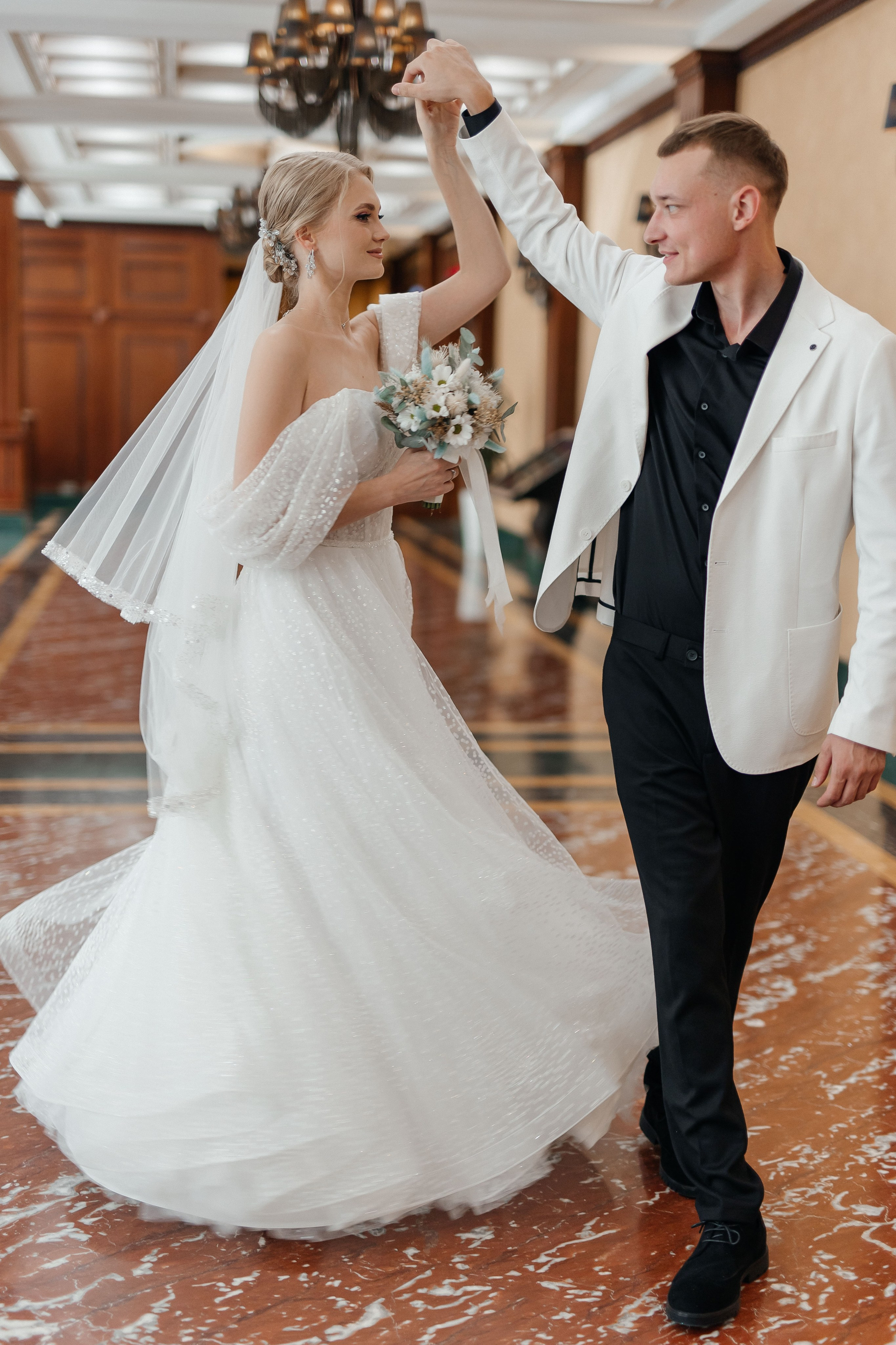 Emil & Maria. Свадебный фотограф в Бишкеке